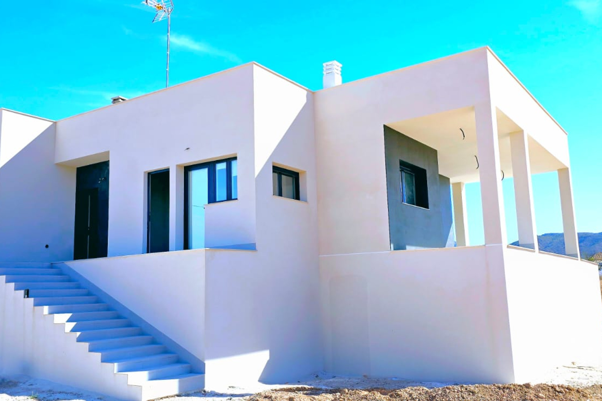 Revente - Villa -
Macisvenda - Inland