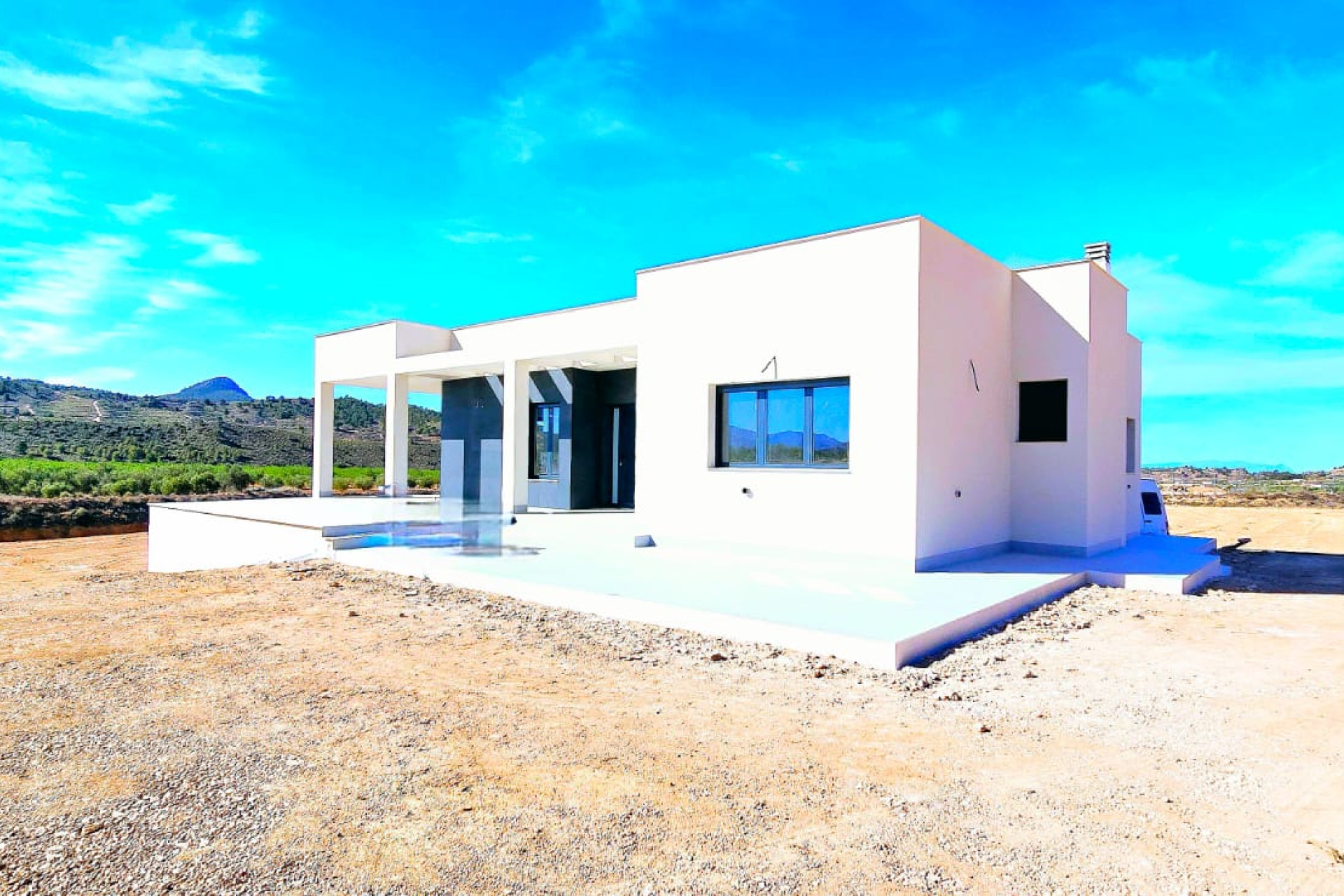 Revente - Villa -
Macisvenda - Inland