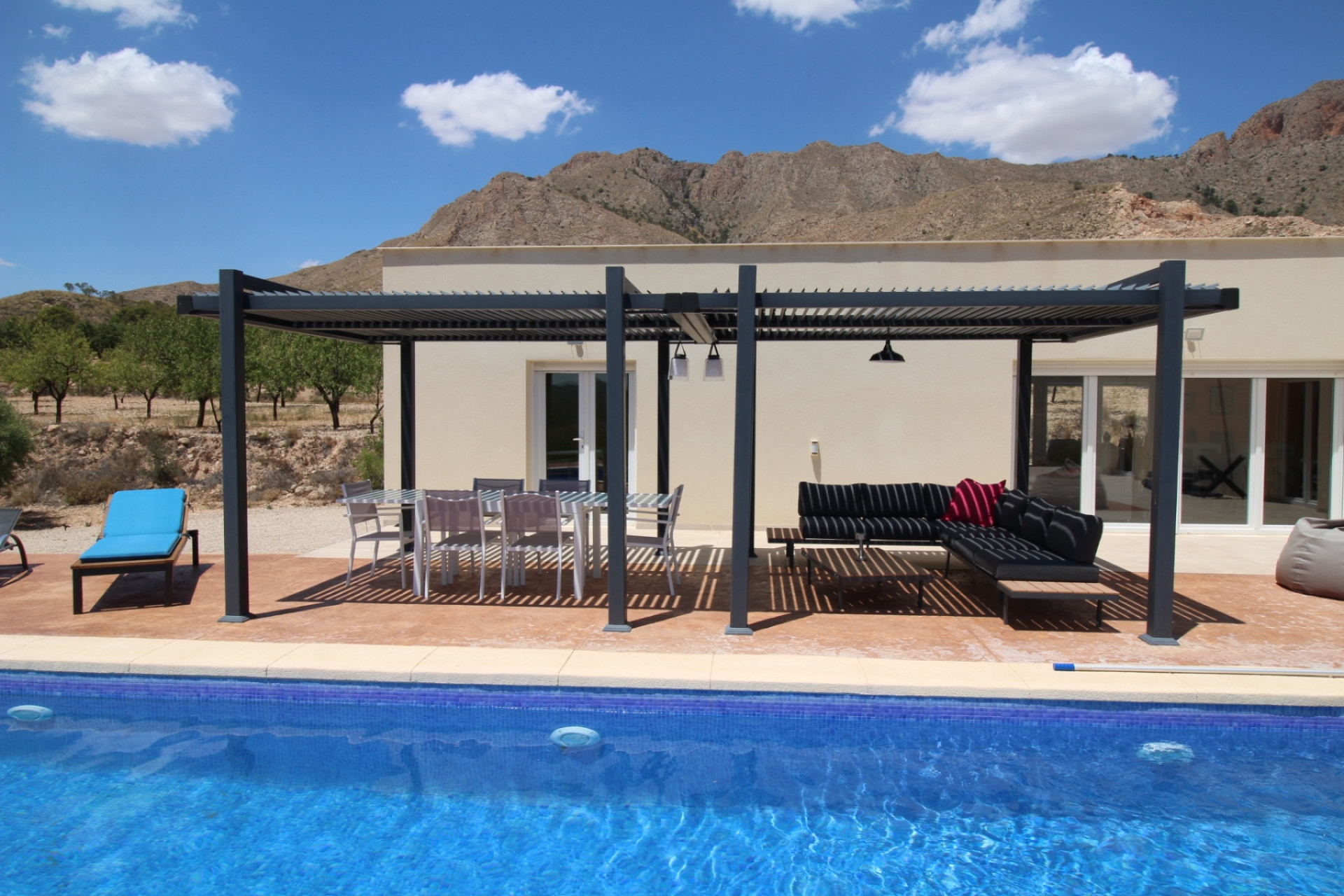 Revente - Villa -
Macisvenda - MACISVENDA