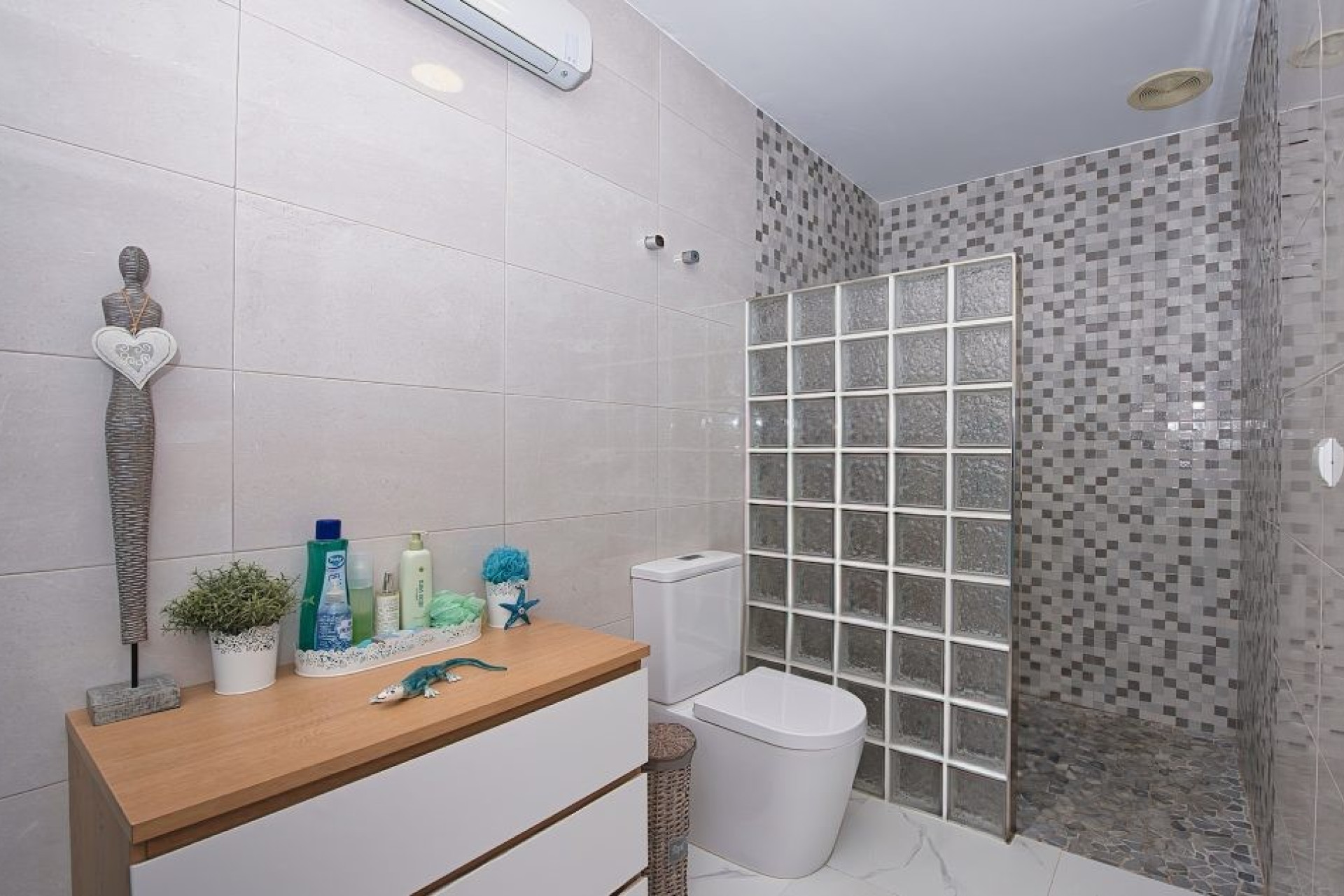 Revente - Villa -
Macisvenda - MACISVENDA