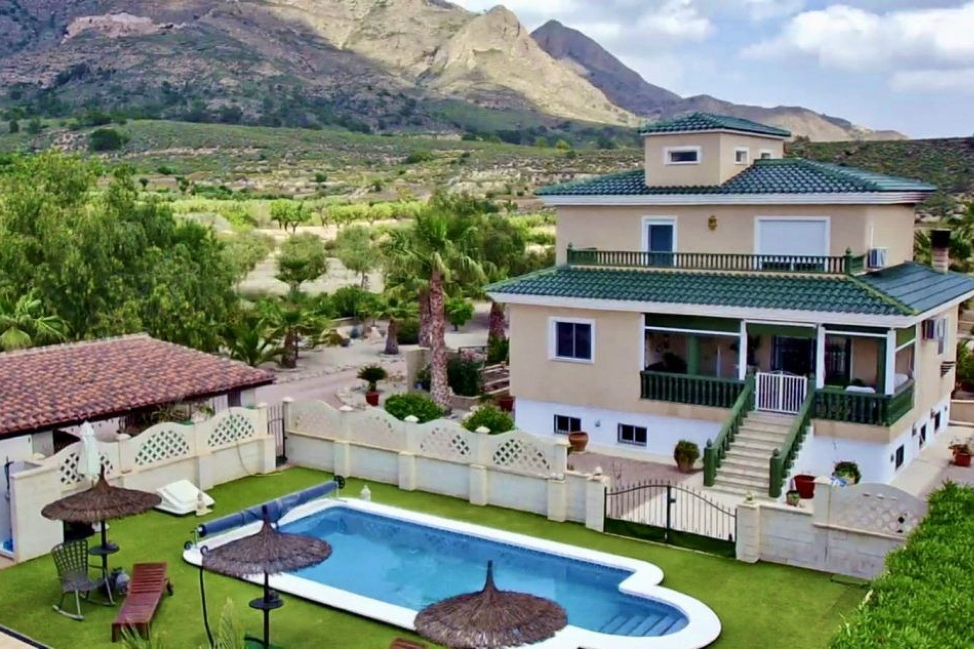 Revente - Villa -
Macisvenda - MACISVENDA
