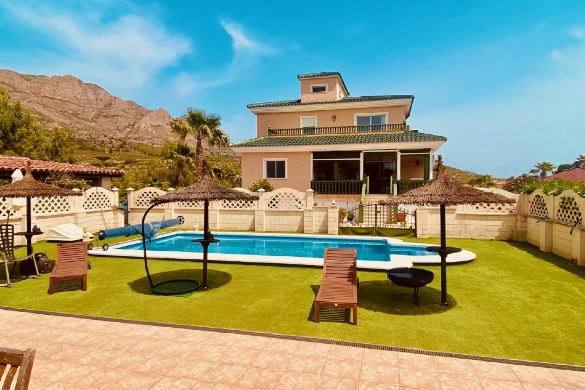 Revente - Villa -
Macisvenda - MACISVENDA
