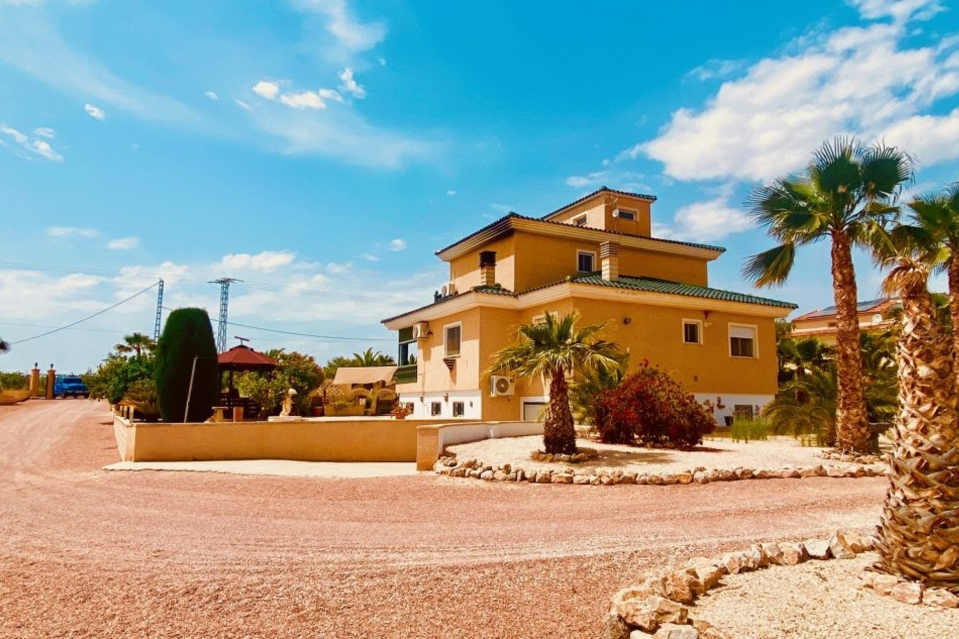 Revente - Villa -
Macisvenda - MACISVENDA