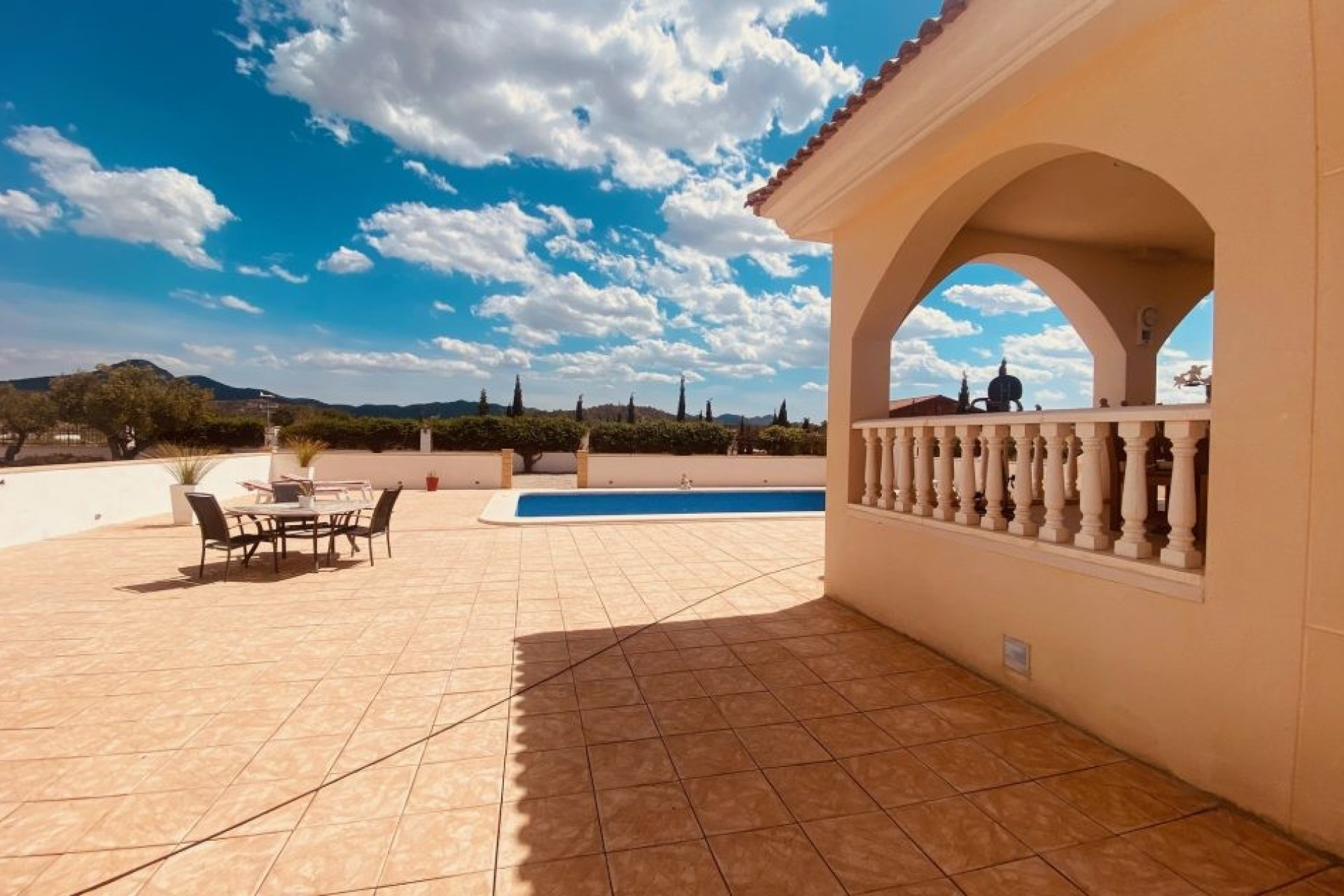 Revente - Villa -
Macisvenda - MACISVENDA