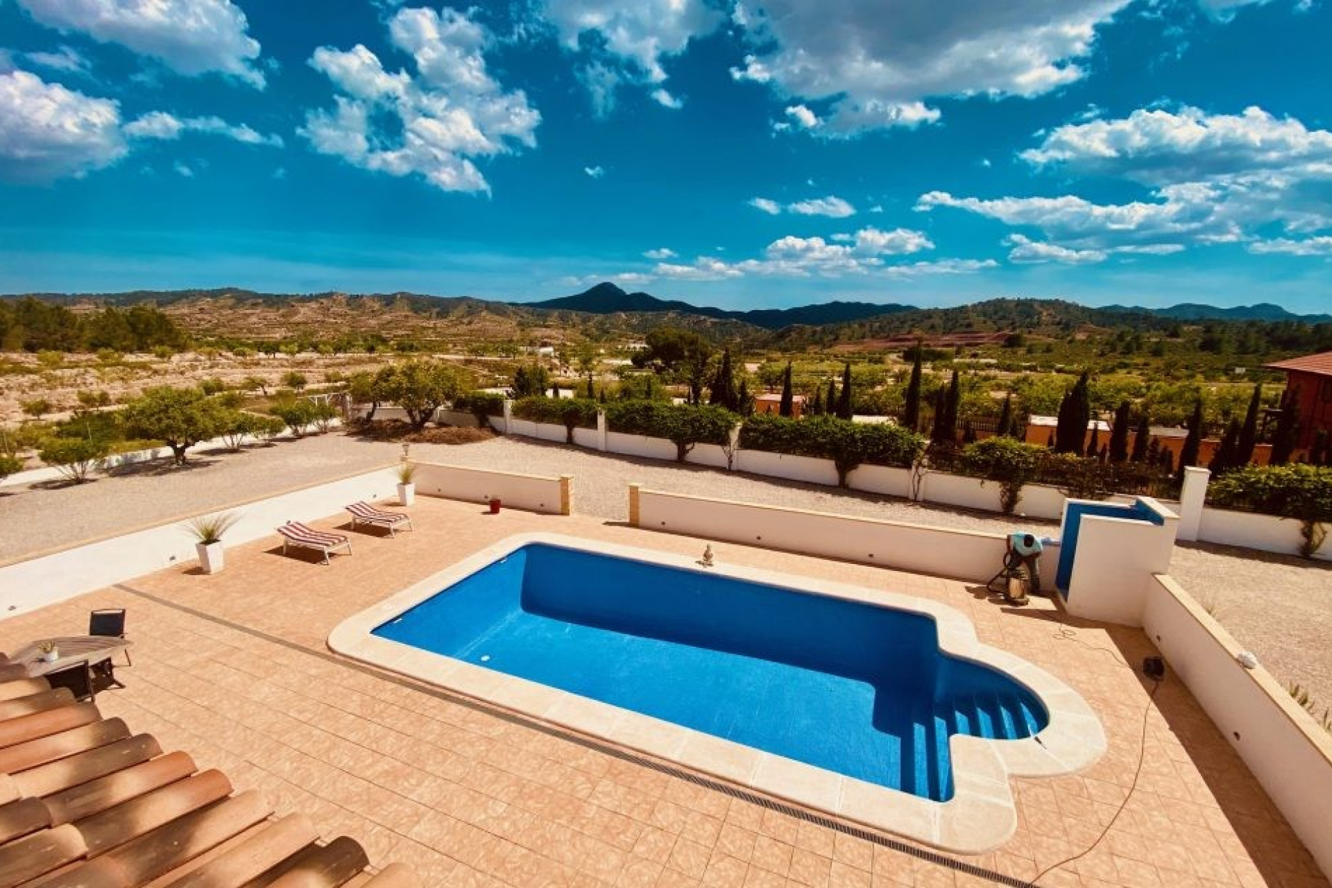 Revente - Villa -
Macisvenda - MACISVENDA