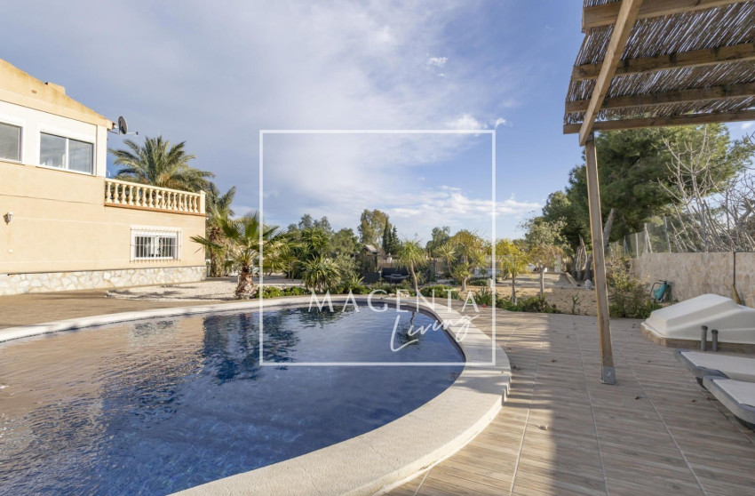 Revente - Villa -
Mutxamel - Valle Del Sol