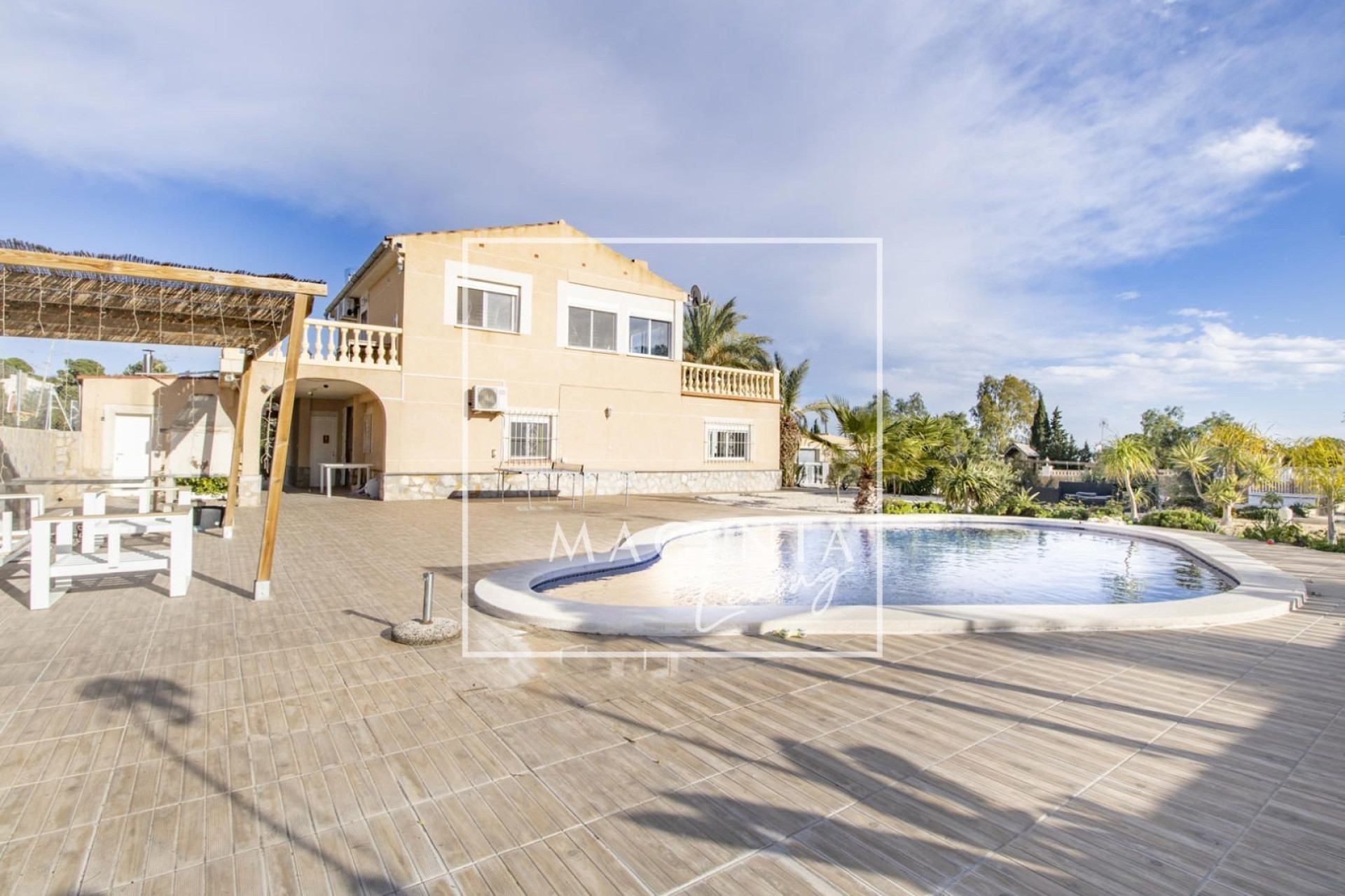 Revente - Villa -
Mutxamel - Valle Del Sol