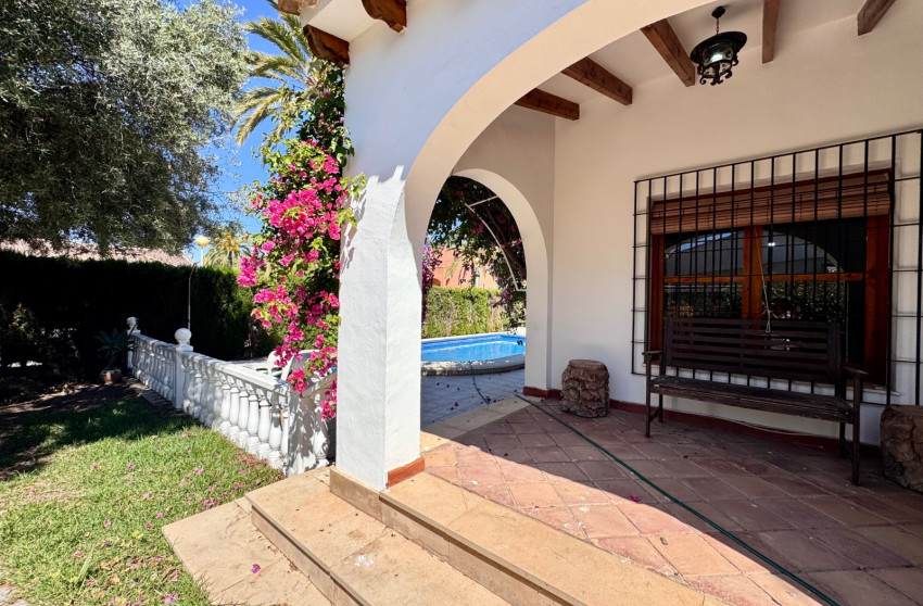 Revente - Villa -
Orihuela Costa - Costa Blanca