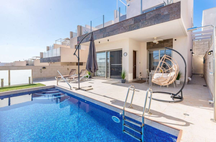 Revente - Villa -
Orihuela Costa - Costa Blanca