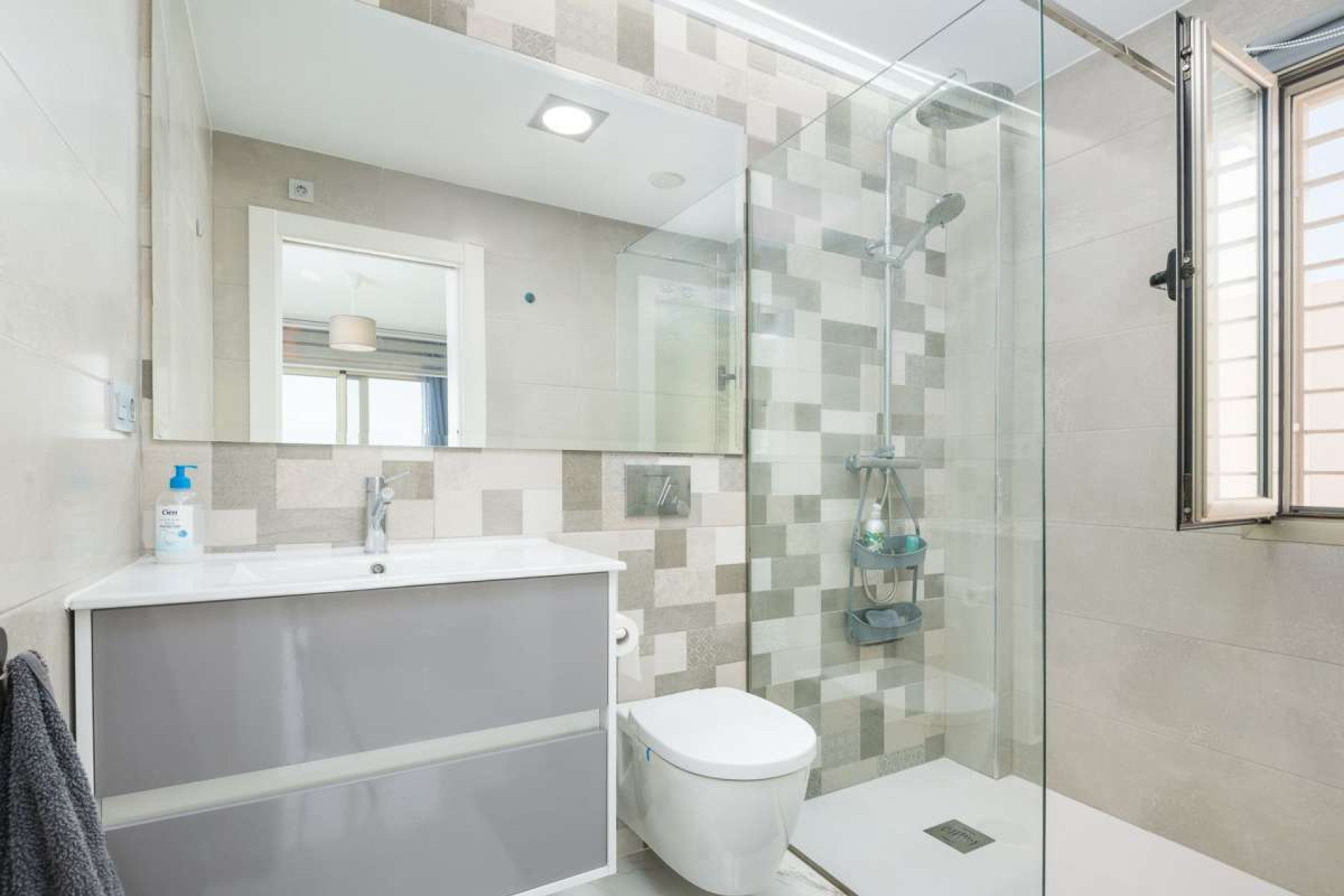 Revente - Villa -
Orihuela Costa - Costa Blanca