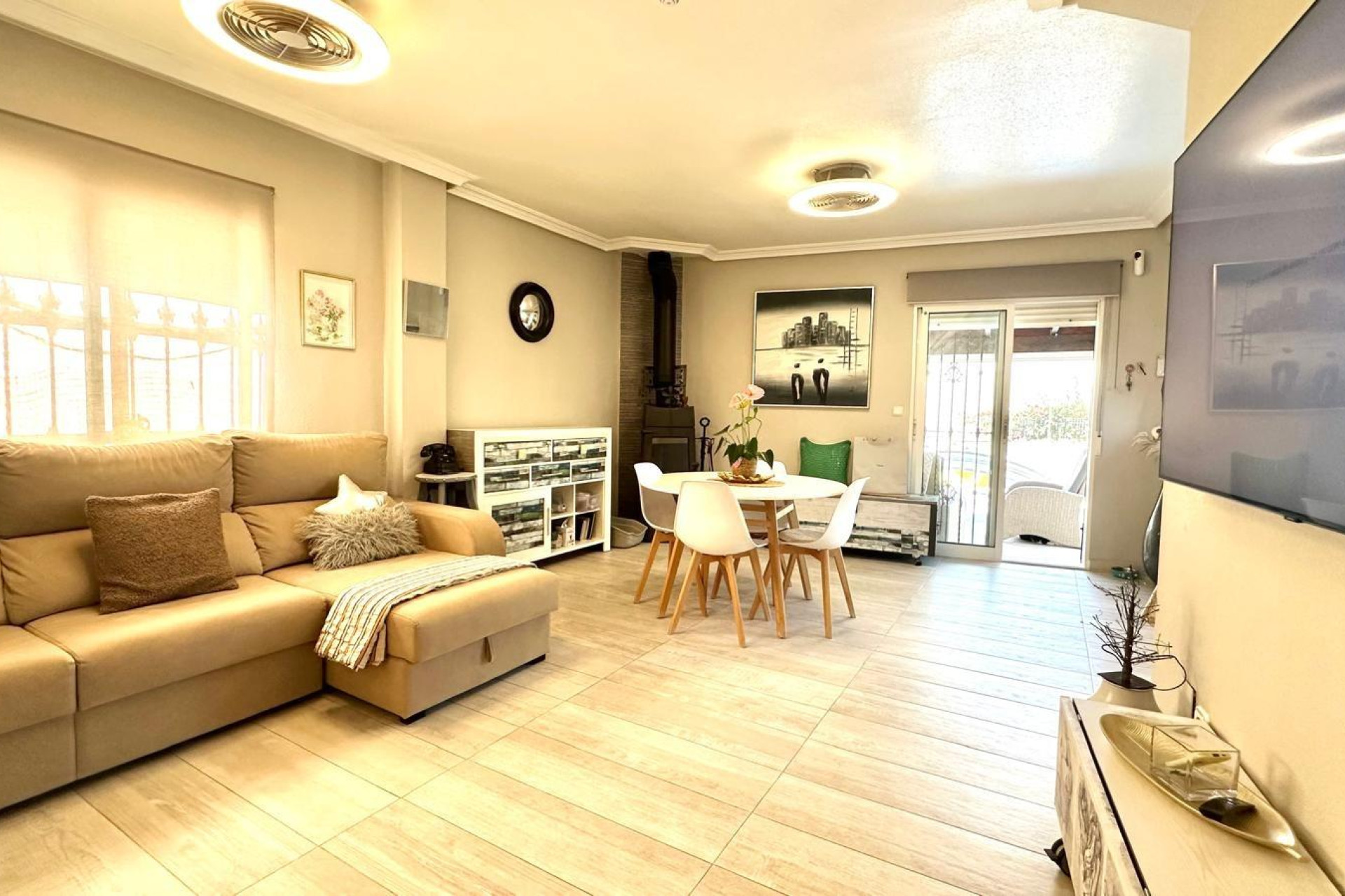 Revente - Villa -
Orihuela Costa - La Regia