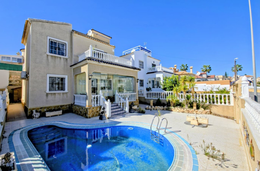 Revente - Villa -
Orihuela Costa - Las Filipinas