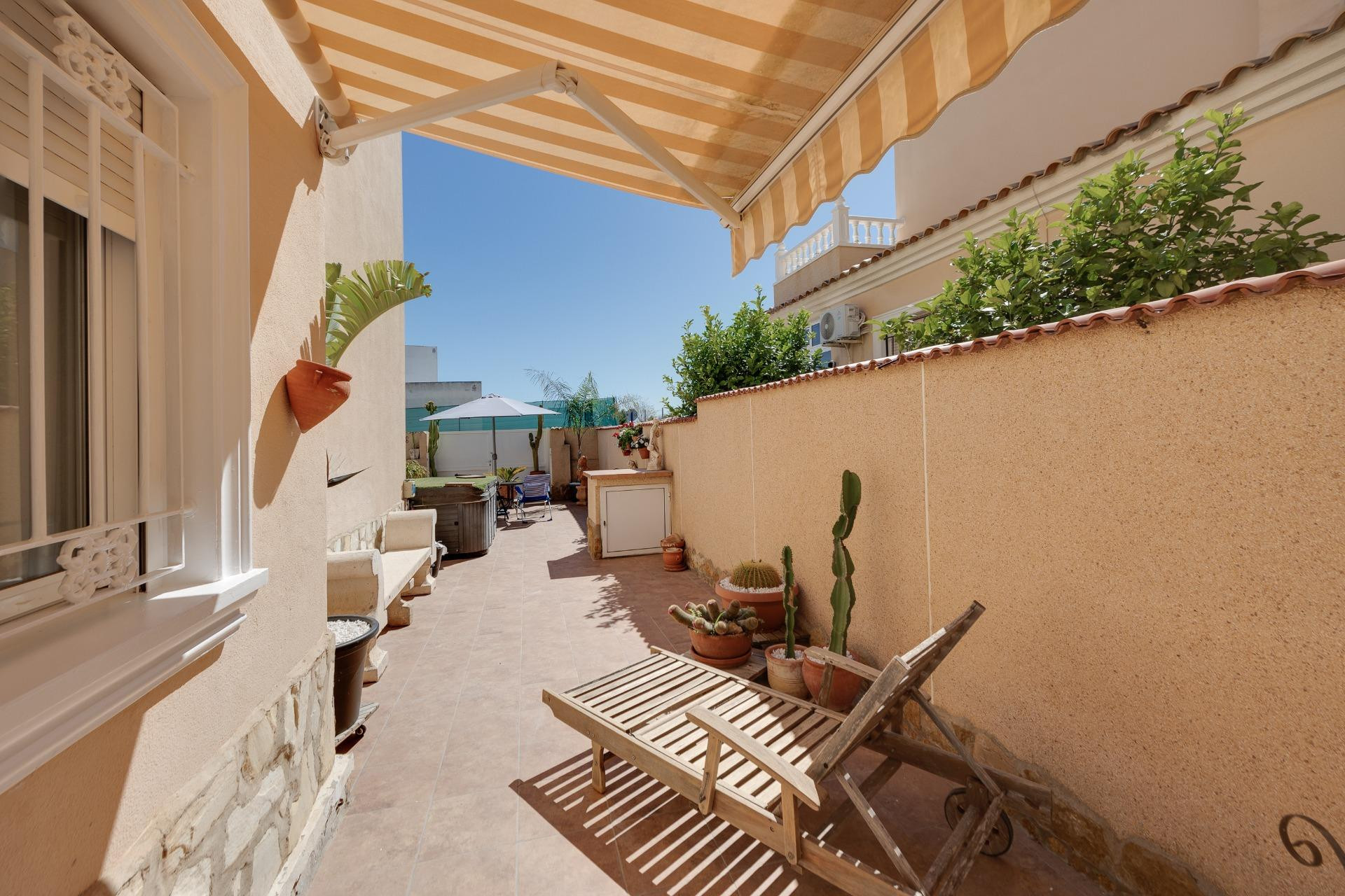 Revente - Villa -
Orihuela Costa - Lomas de Don Juan