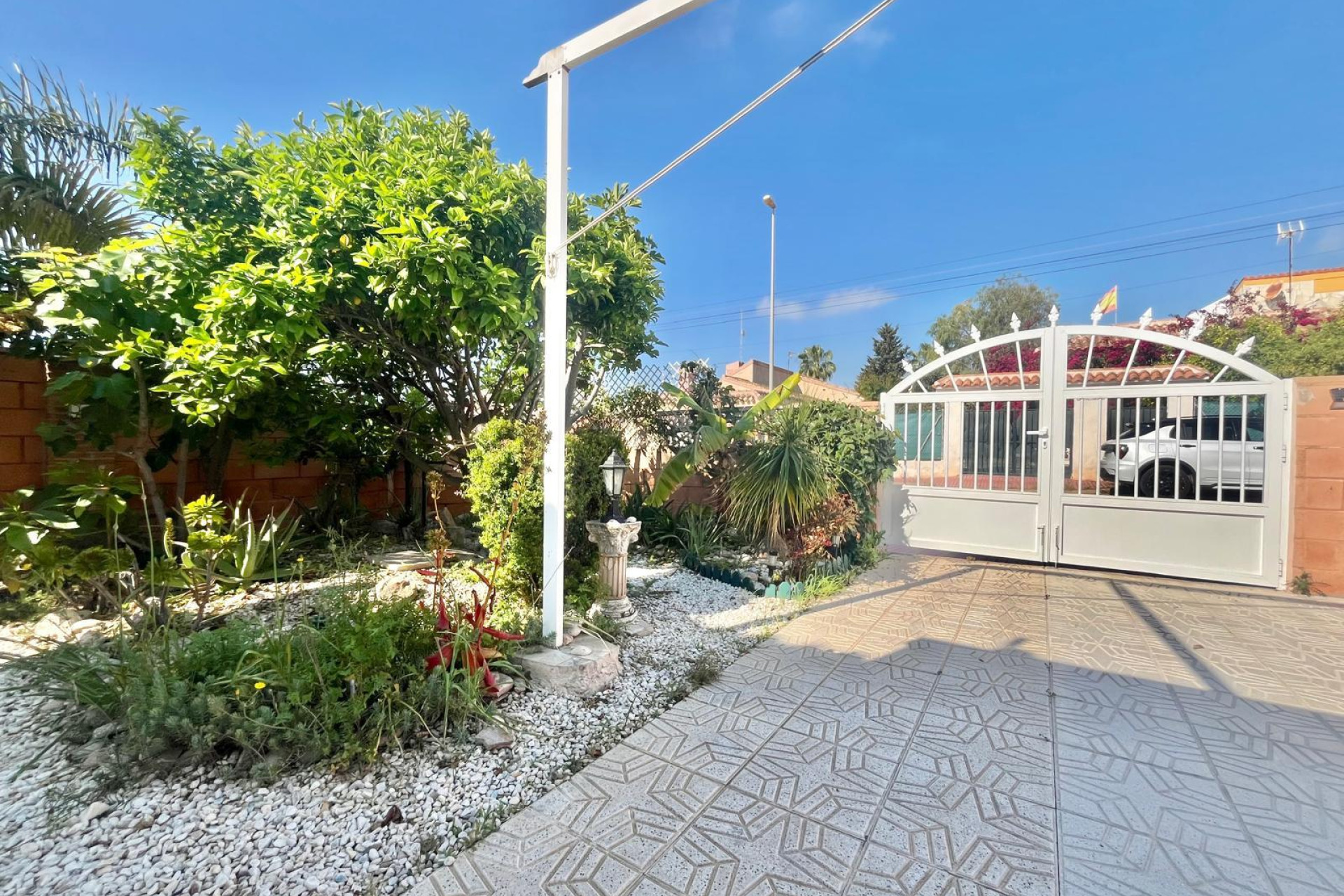 Revente - Villa -
Orihuela Costa - Los Almendros-la Florida