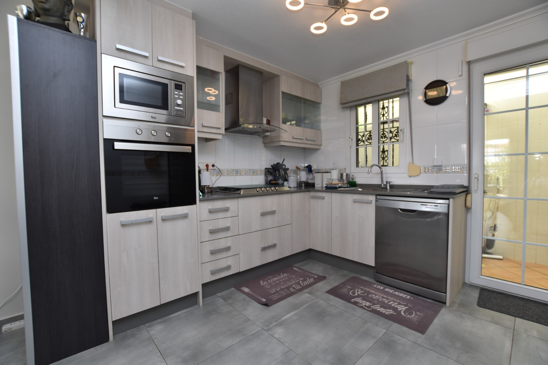 Revente - Villa -
Orihuela Costa - Los Dolses