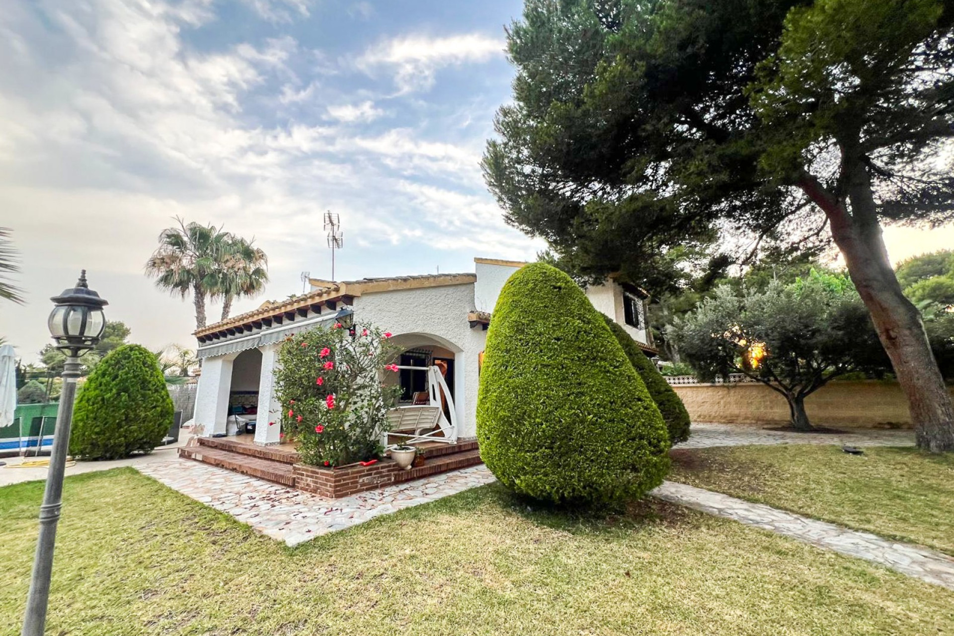 Revente - Villa -
Orihuela Costa - Punta Prima