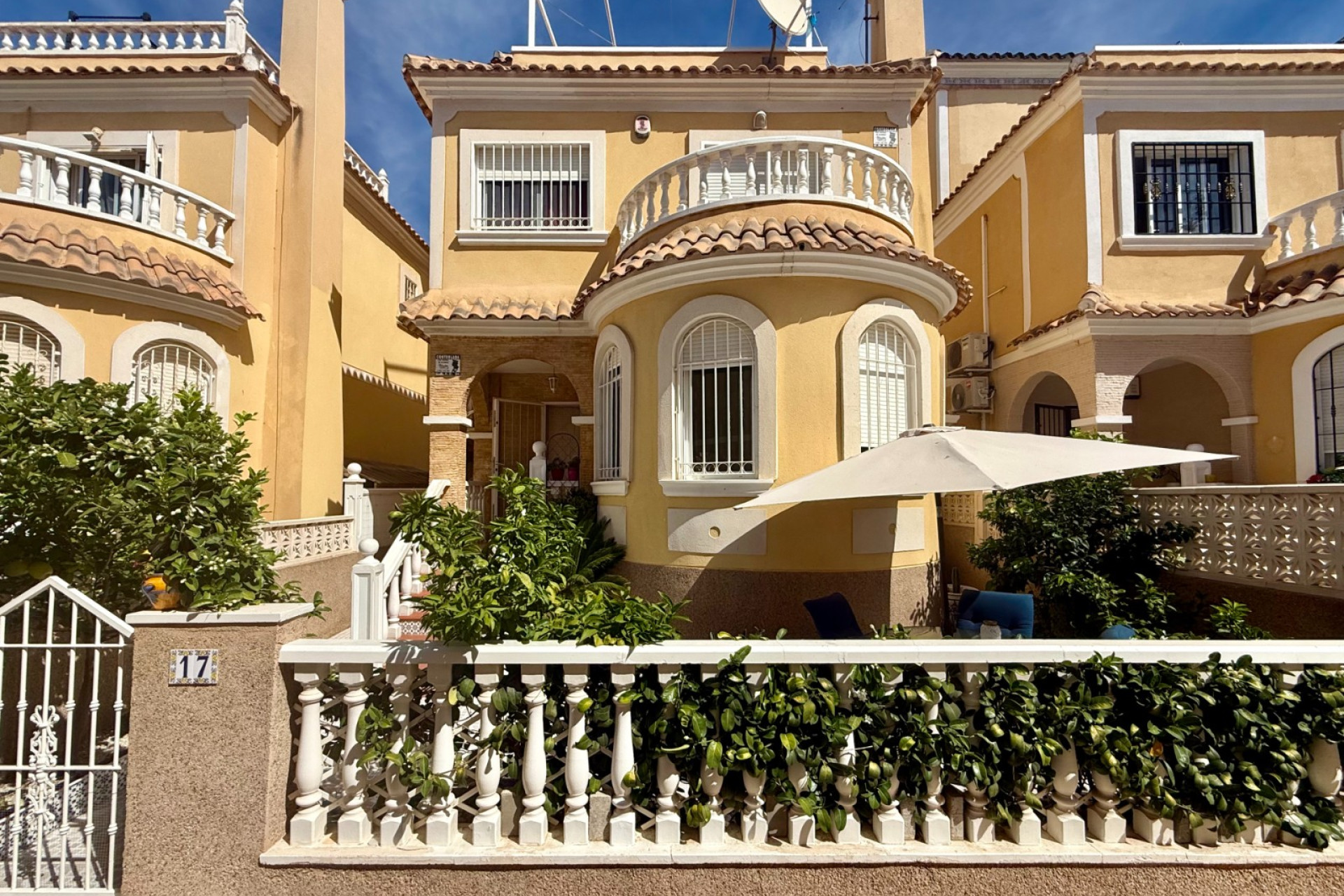 Revente - Villa -
Orihuela Costa - Villamartín
