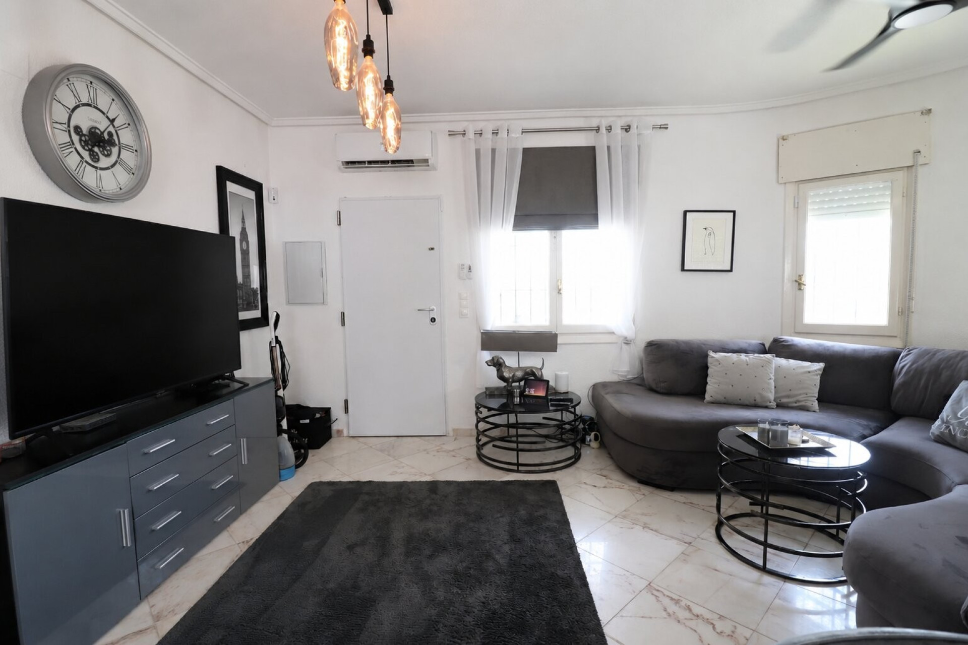 Revente - Villa -
Orihuela Costa - Villamartin
