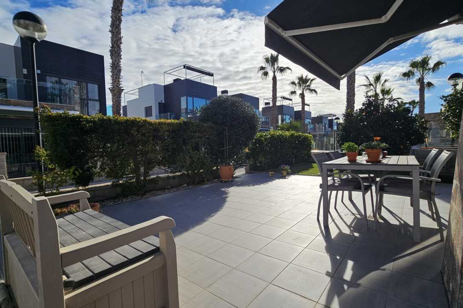 Revente - Villa -
Orihuela Costa