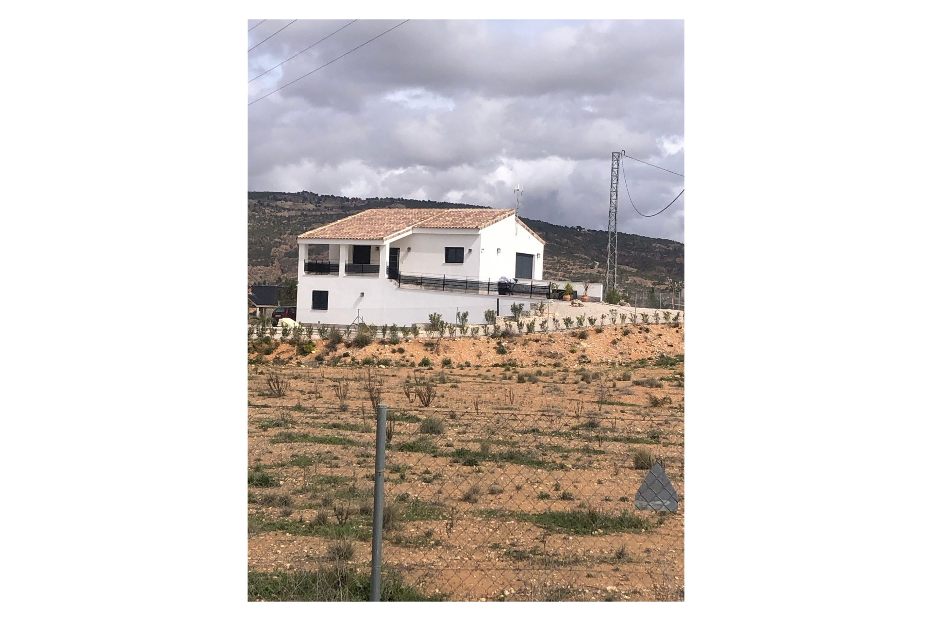 Revente - Villa -
Pinoso - Inland