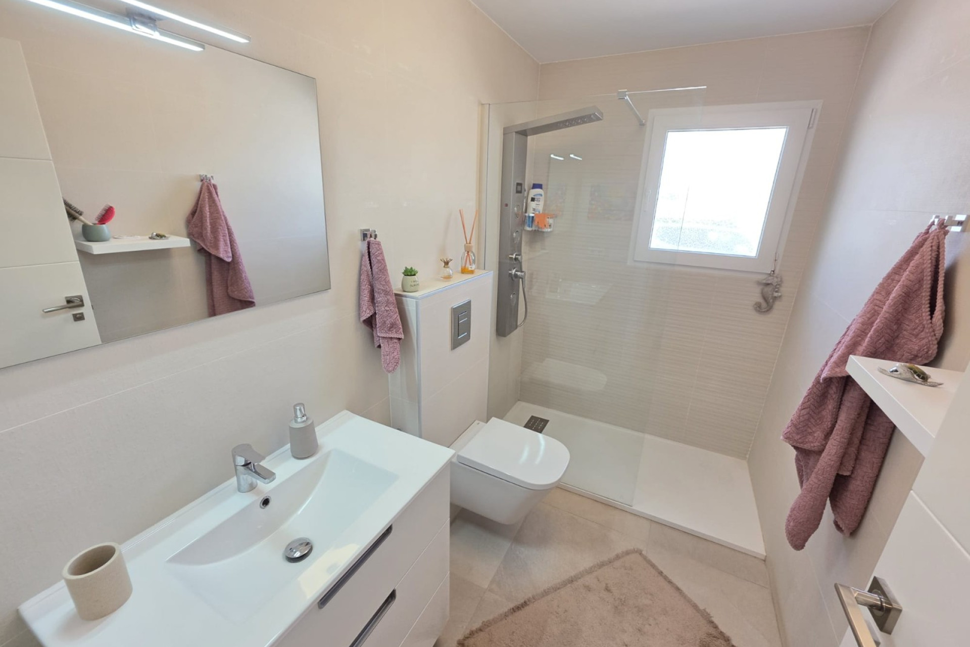 Revente - Villa -
Pinoso - Inland