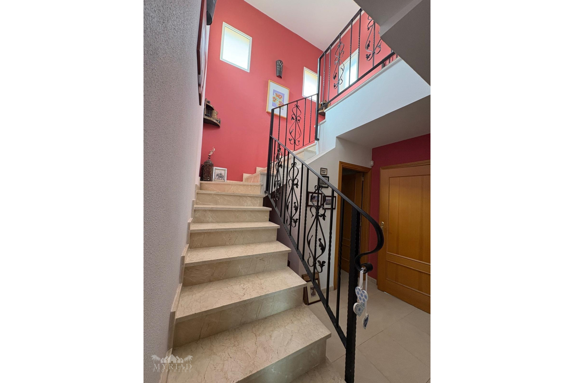 Revente - Villa -
Pinoso - Pinoso Alicante