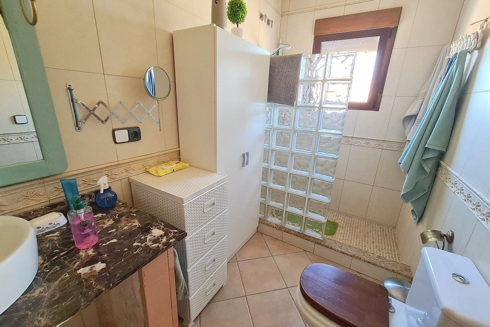 Revente - Villa -
Pinoso