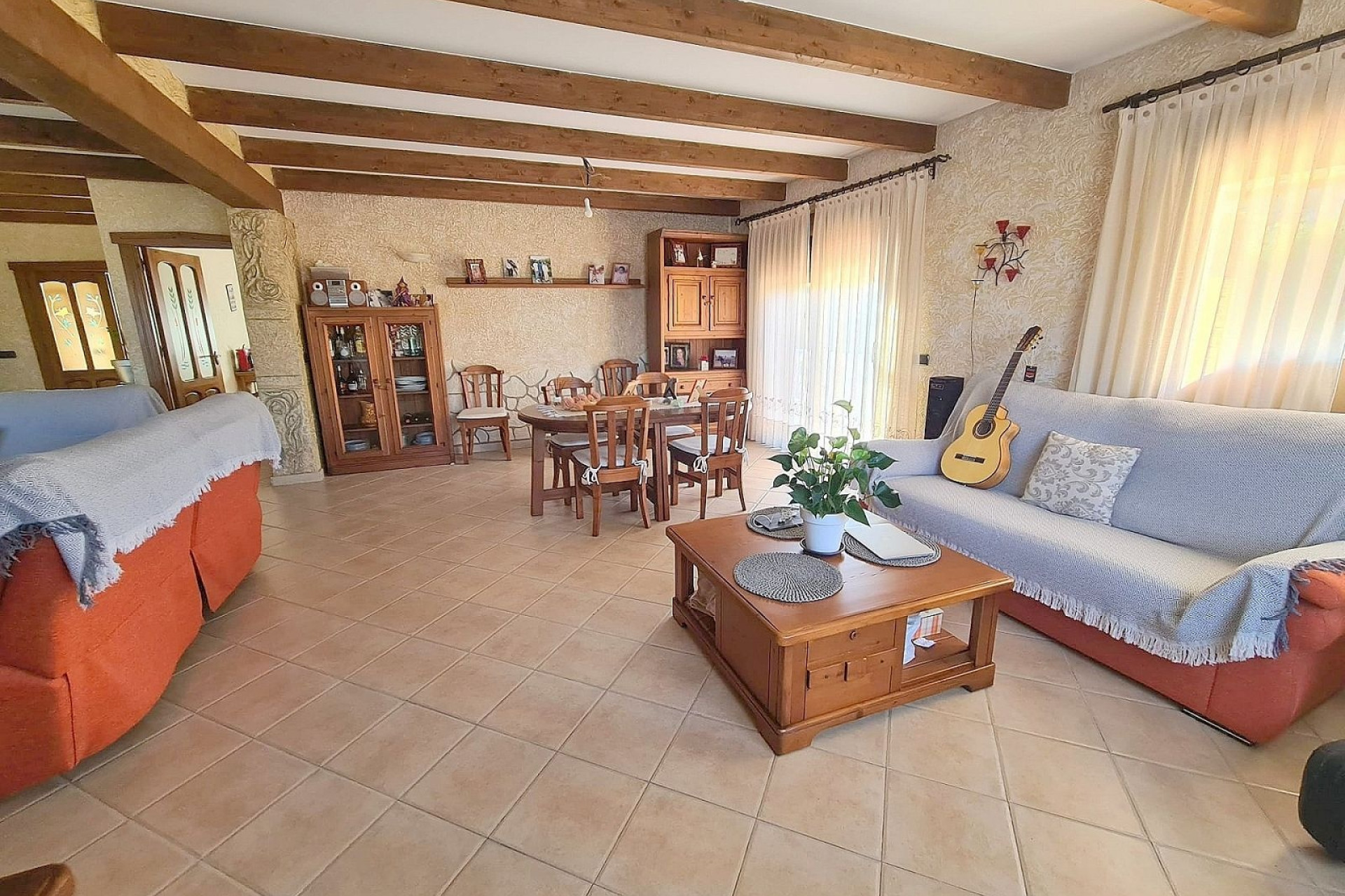 Revente - Villa -
Pinoso