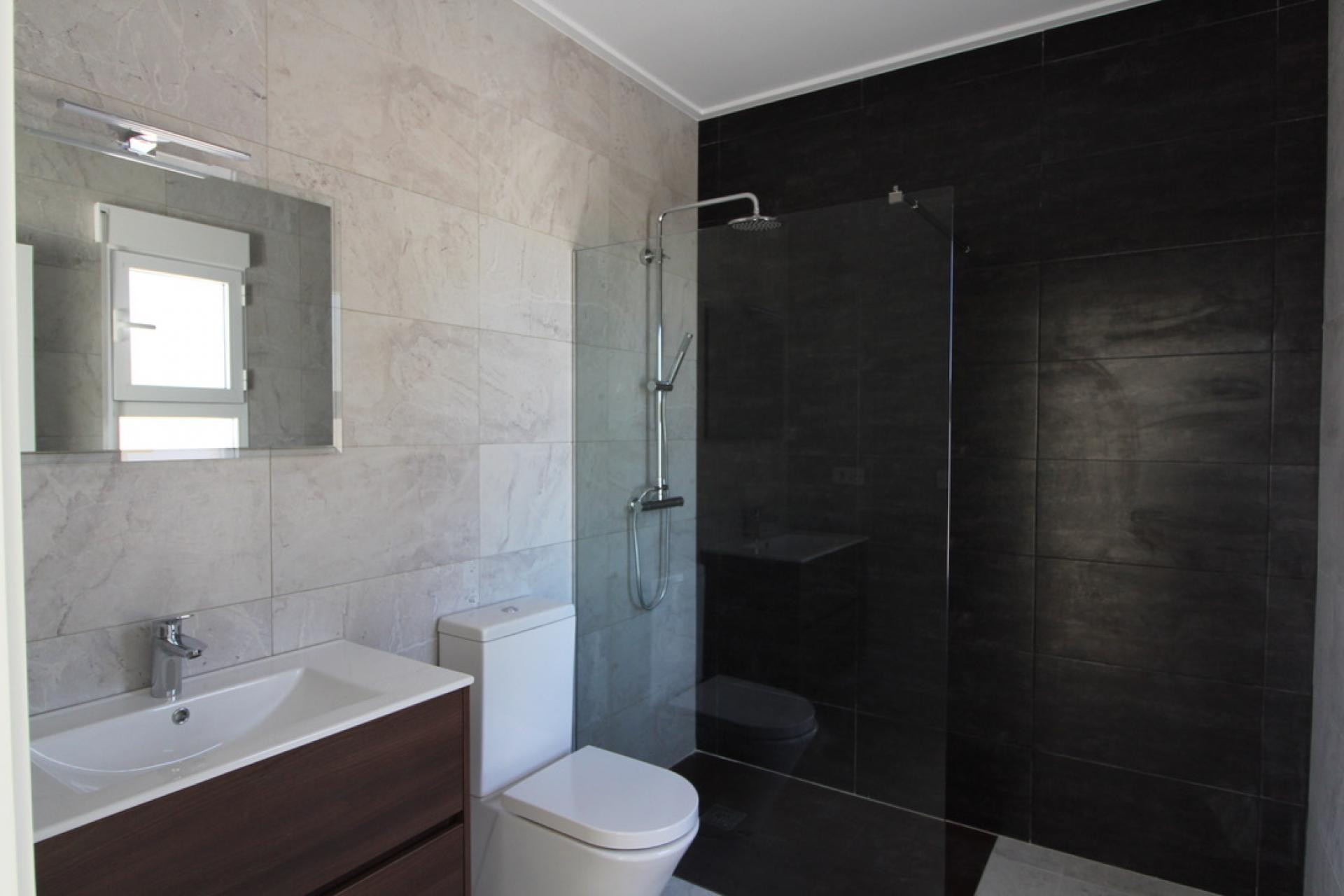 Revente - Villa -
Pinoso