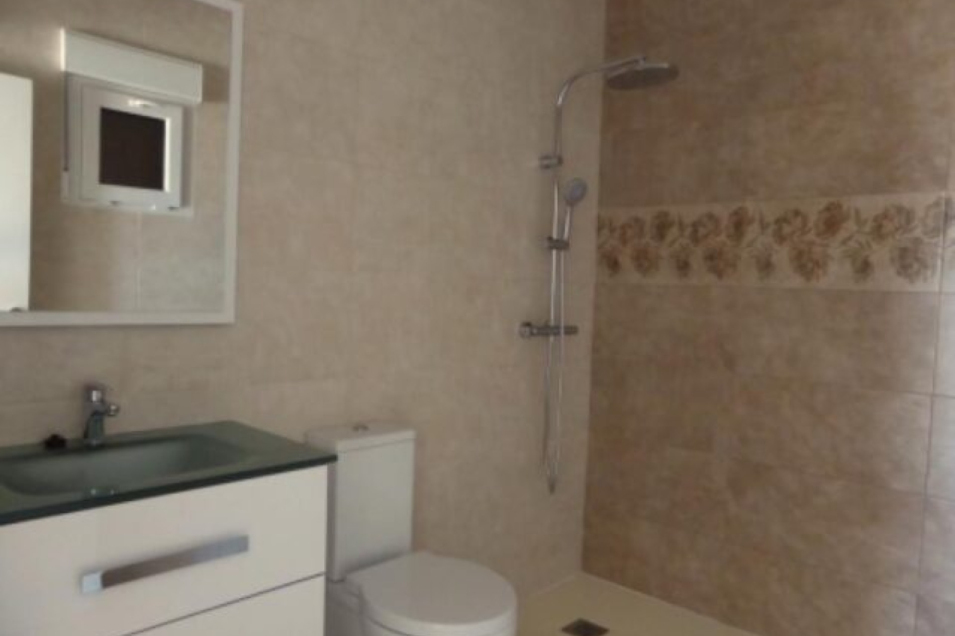 Revente - Villa -
Pinoso