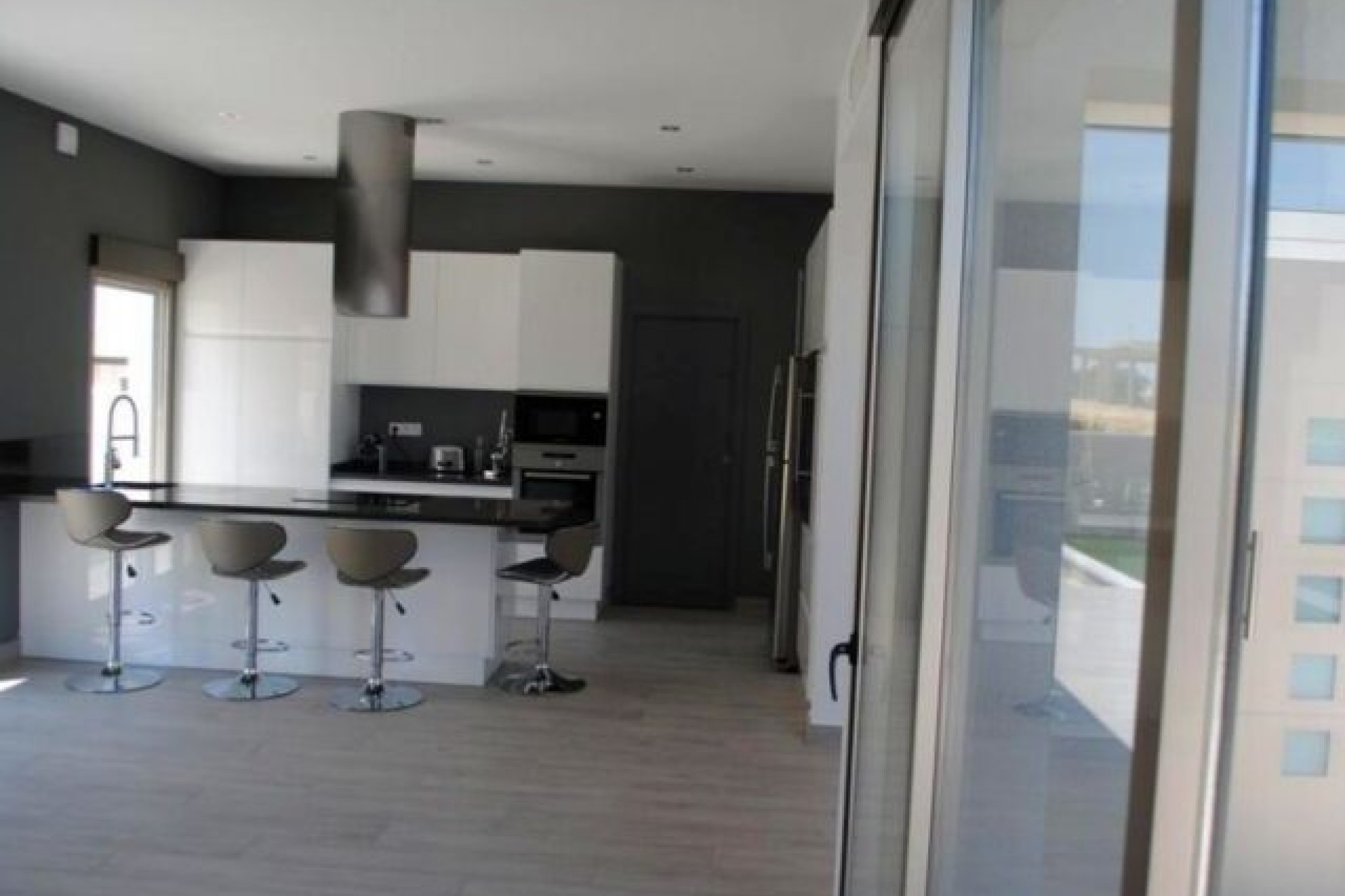 Revente - Villa -
Pinoso