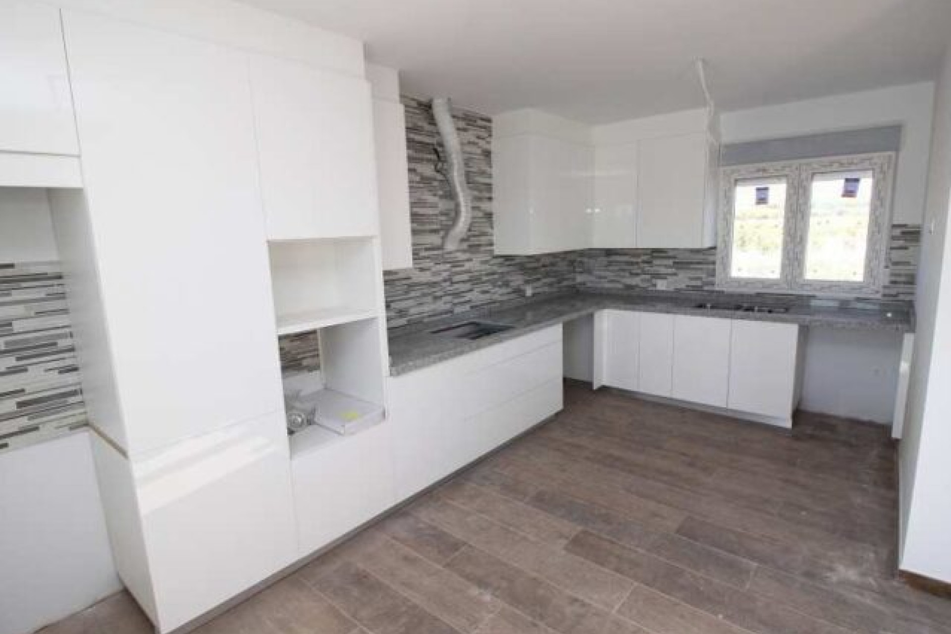 Revente - Villa -
Pinoso