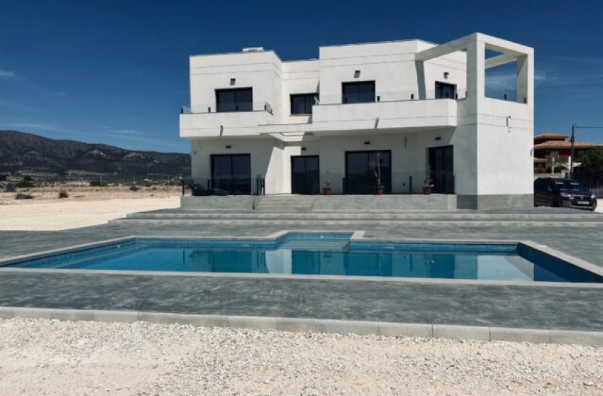 Revente - Villa -
Pinoso