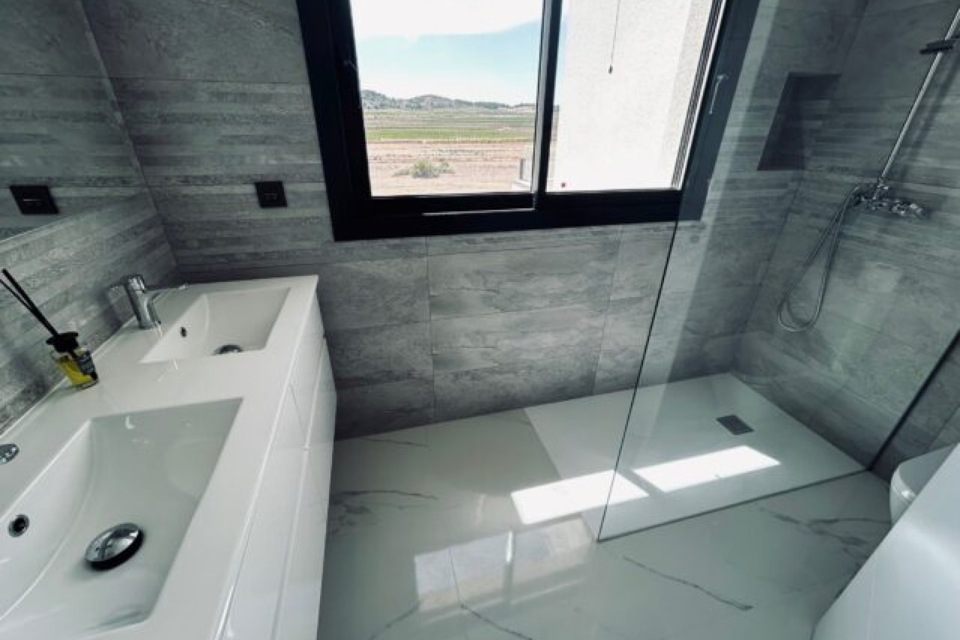 Revente - Villa -
Pinoso