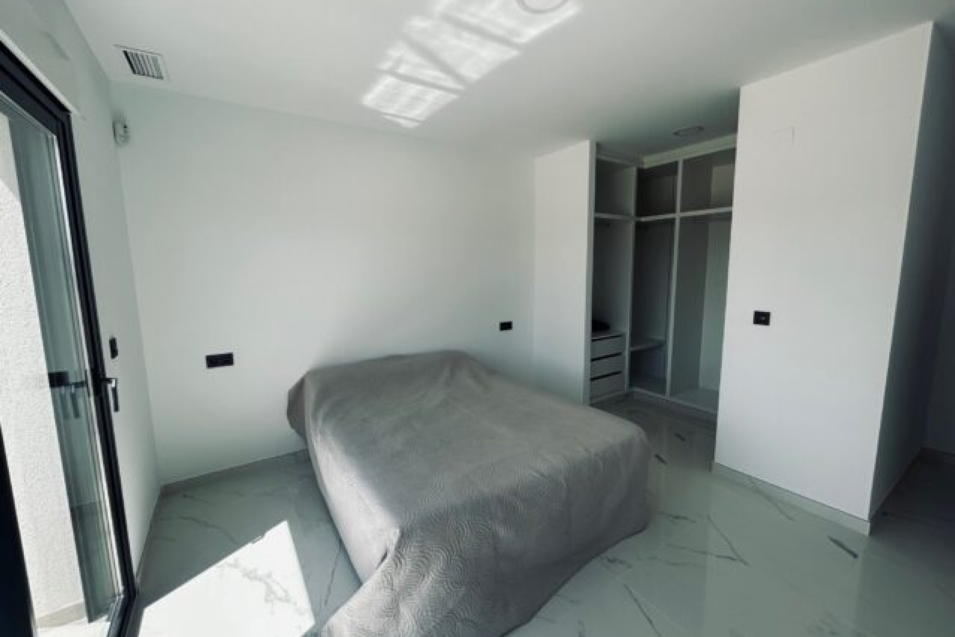 Revente - Villa -
Pinoso