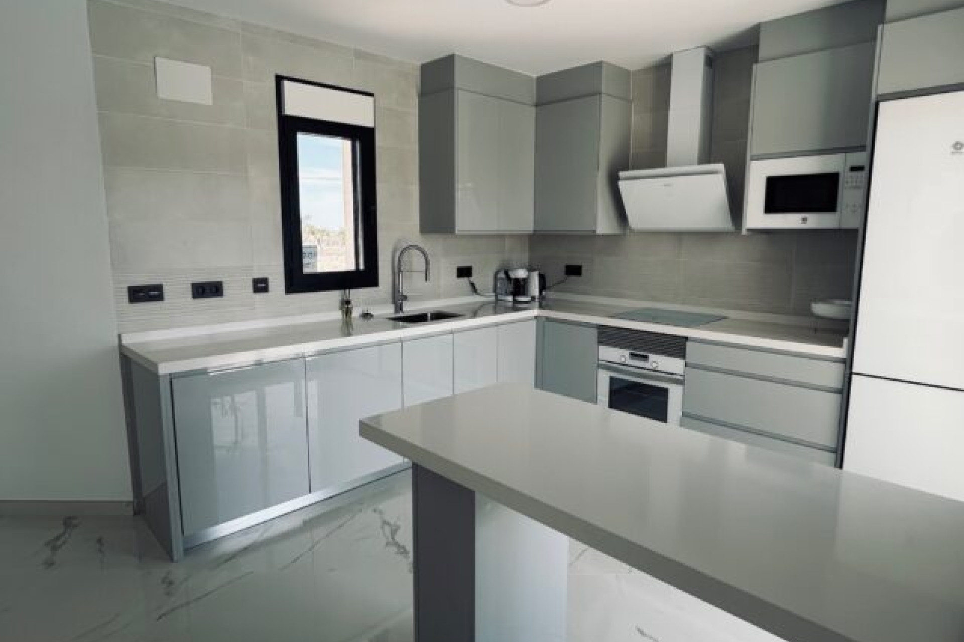 Revente - Villa -
Pinoso