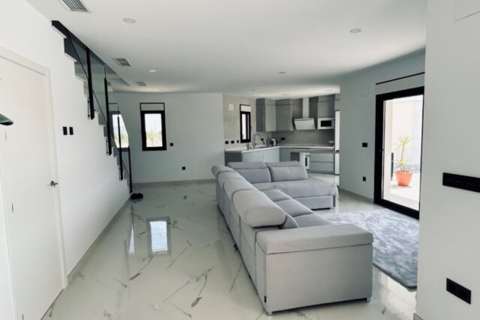 Revente - Villa -
Pinoso