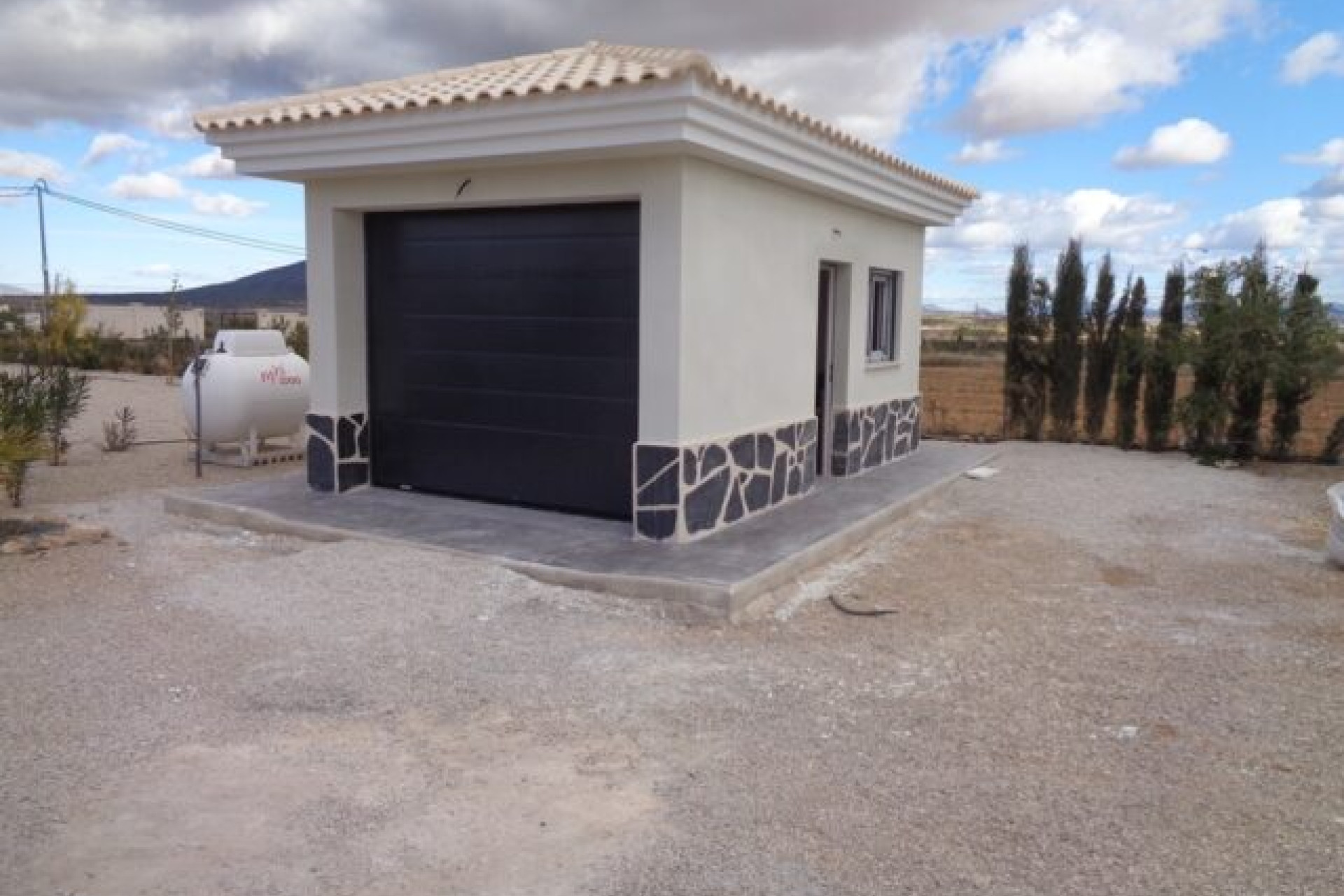 Revente - Villa -
Pinoso