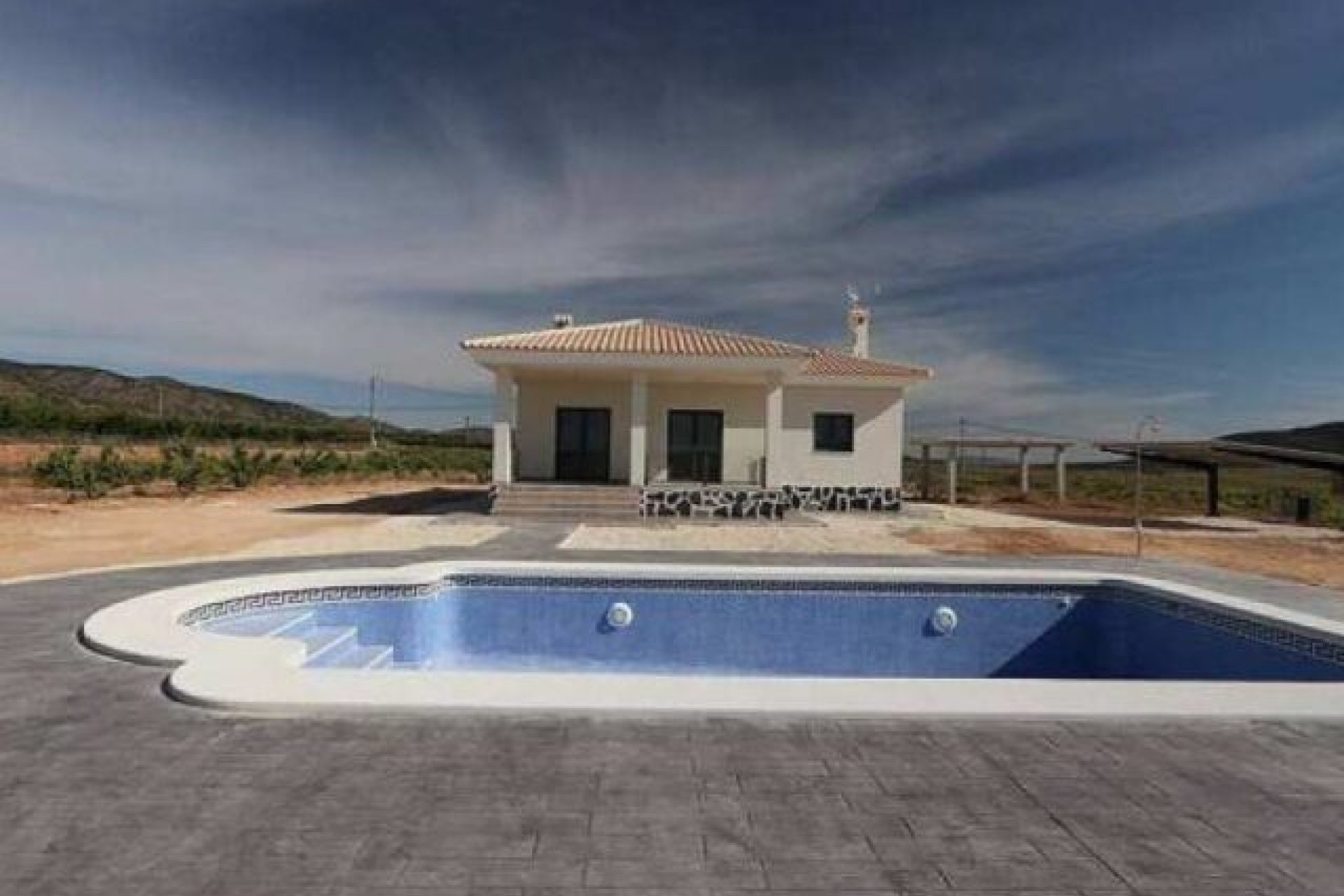 Revente - Villa -
Pinoso