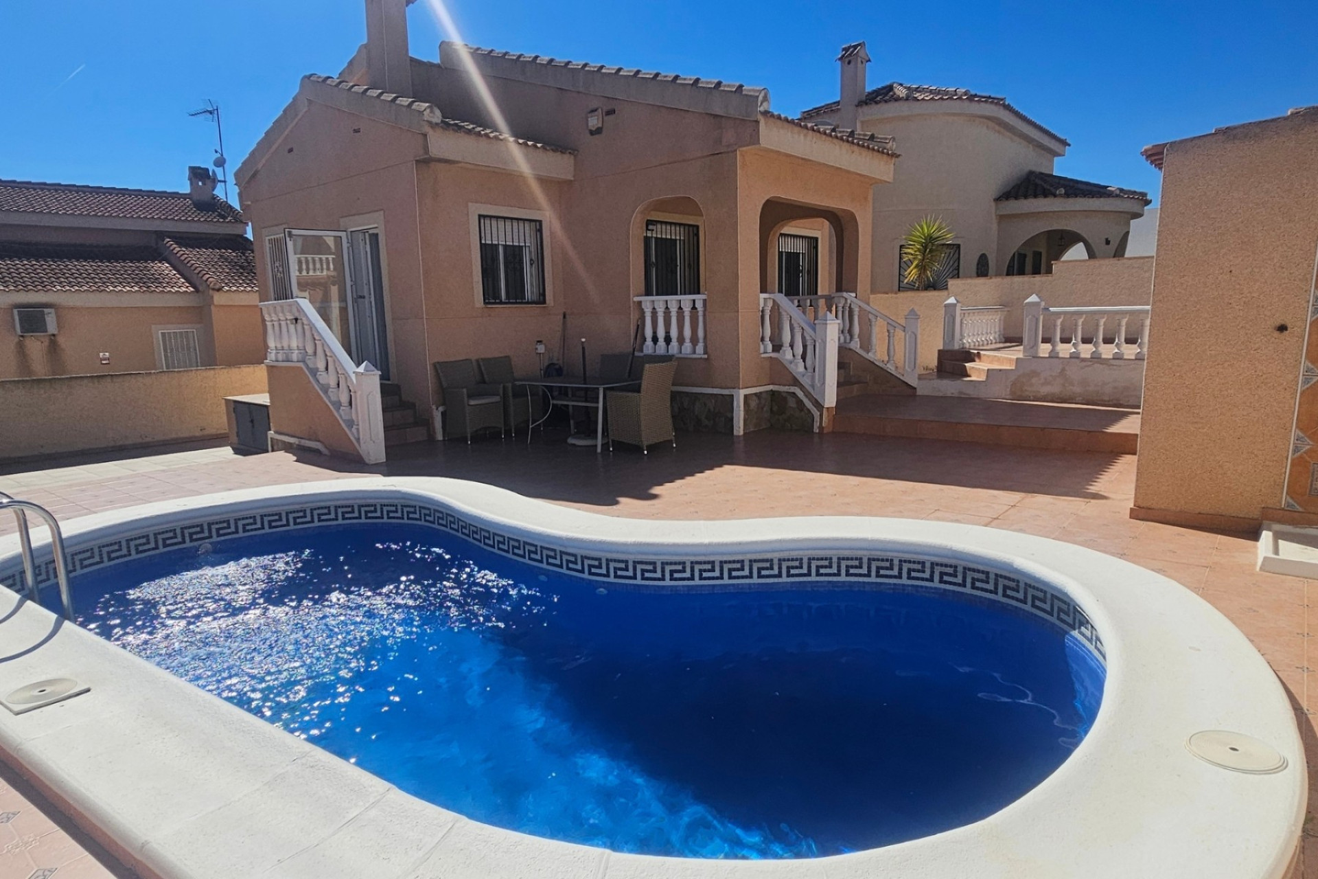 Revente - Villa -
Rojales - Benimar