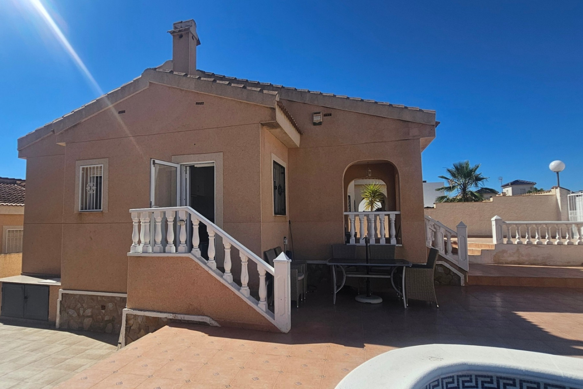 Revente - Villa -
Rojales - Benimar