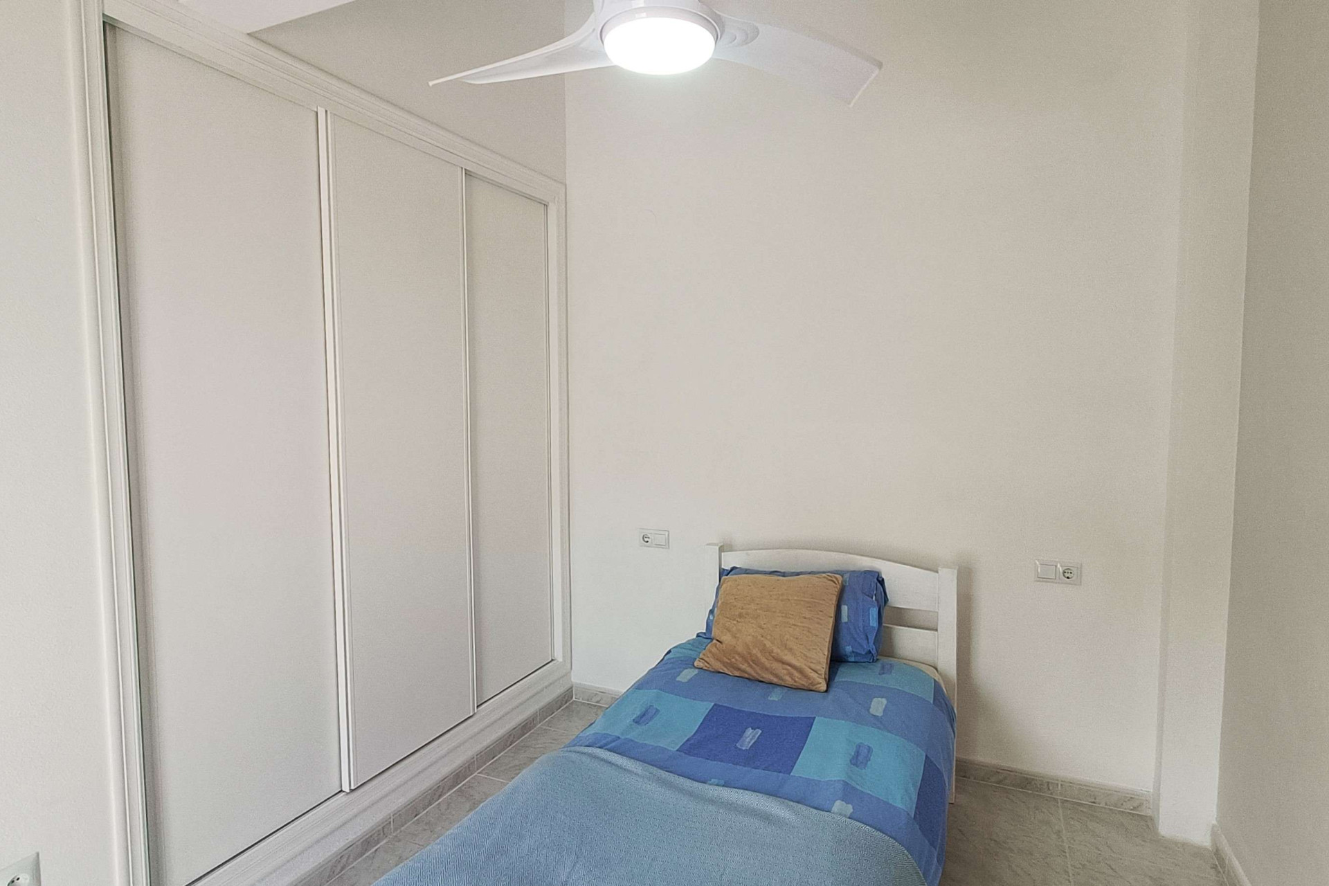 Revente - Villa -
Rojales - Inland