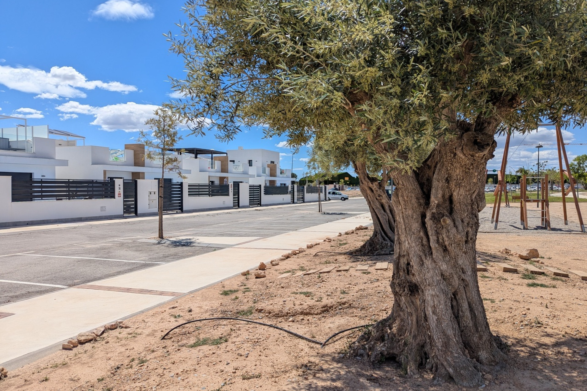 Revente - Villa -
Roldan - Inland