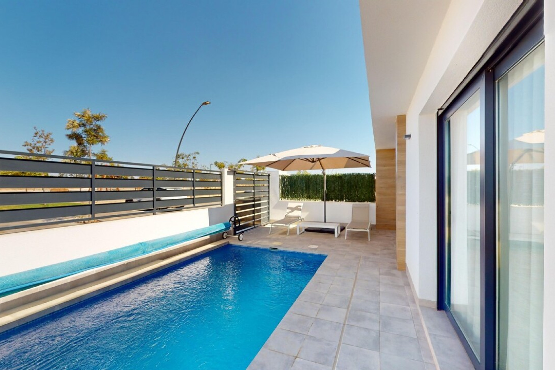 Revente - Villa -
Roldan - Inland