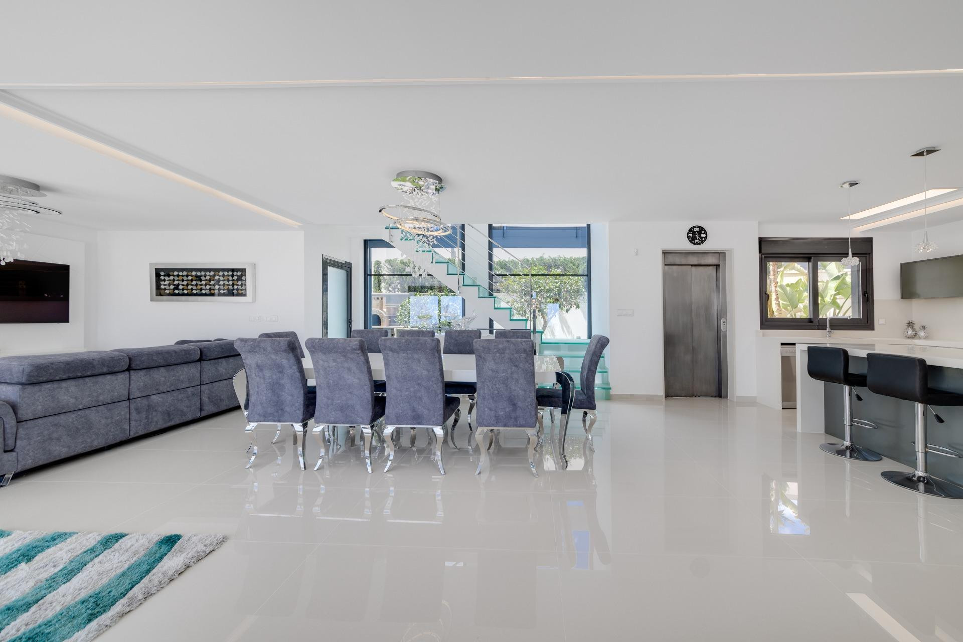 Revente - Villa -
San Miguel de Salinas - Cerro Del Sol