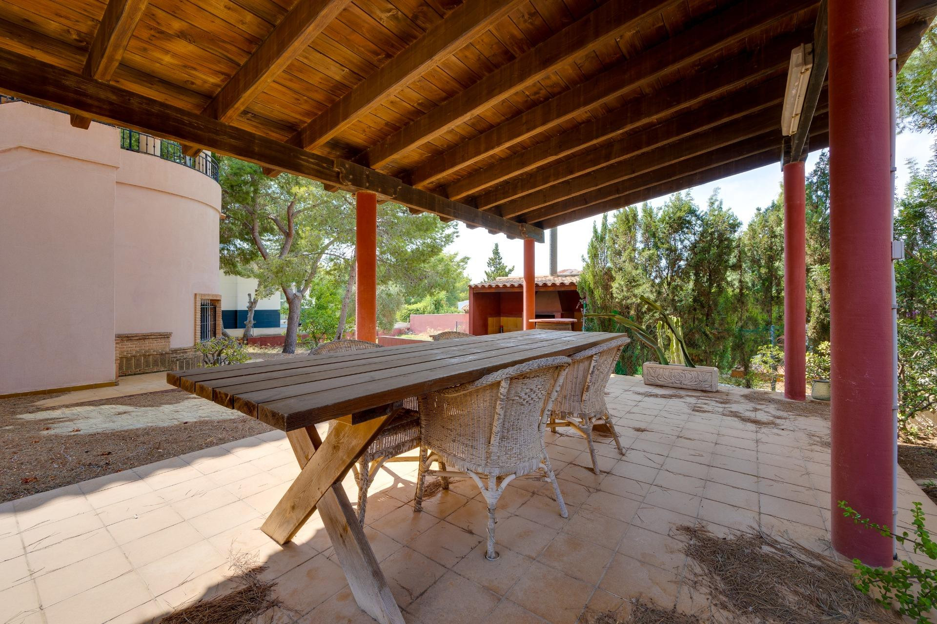 Revente - Villa -
San Miguel de Salinas - Ciudad de las comunicaciones