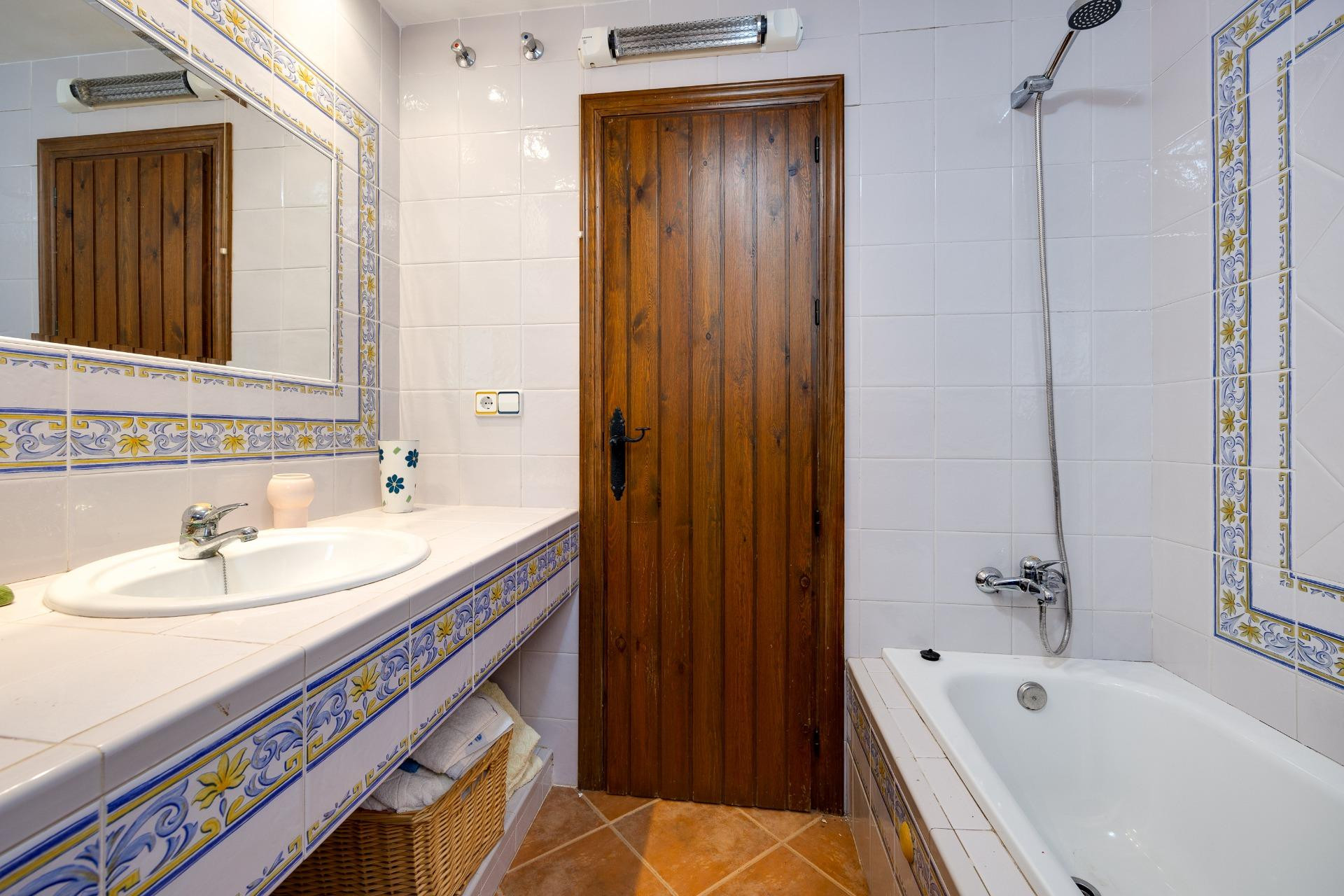 Revente - Villa -
San Miguel de Salinas - Ciudad de las comunicaciones