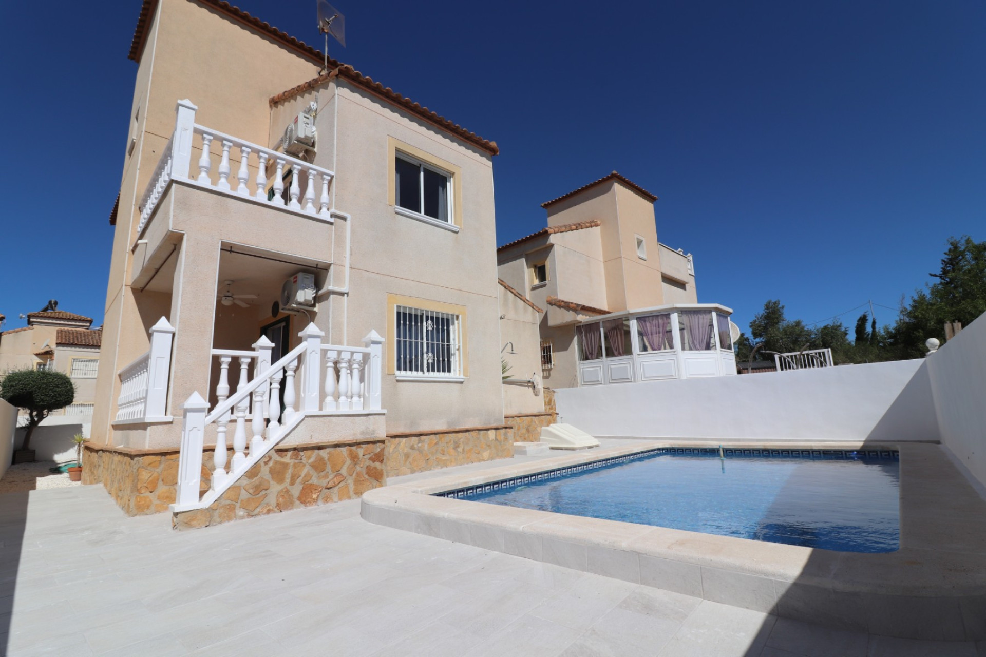 Revente - Villa -
San Miguel de Salinas - Lake View Mansions