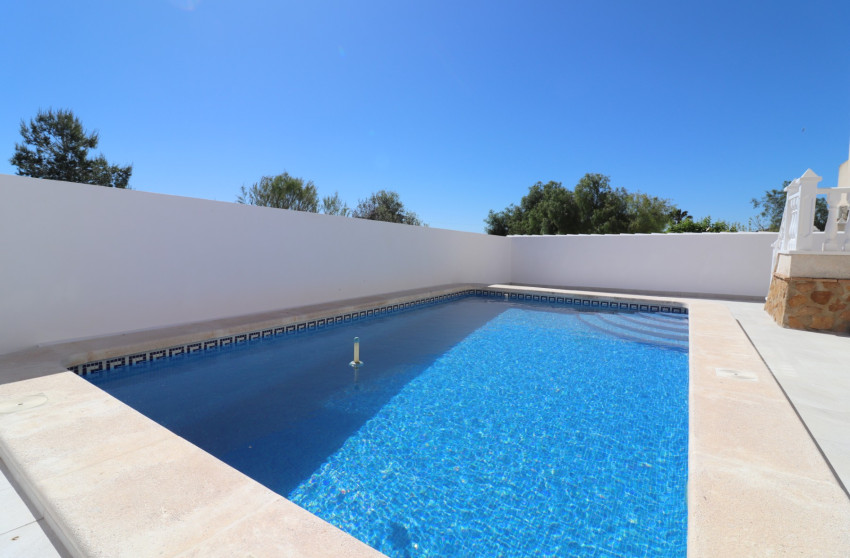 Revente - Villa -
San Miguel de Salinas - Lake View Mansions