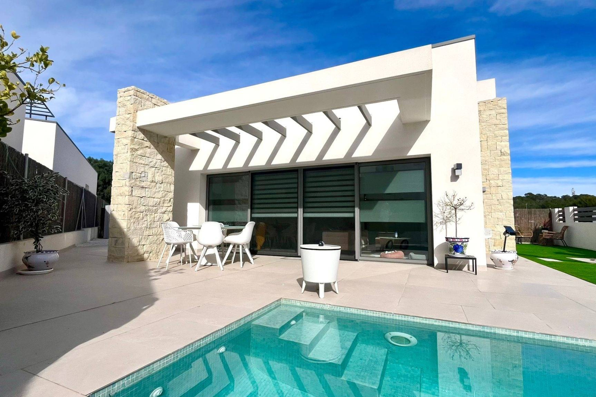 Revente - Villa -
San Miguel de Salinas - Urbanizacion Blue Lagoon